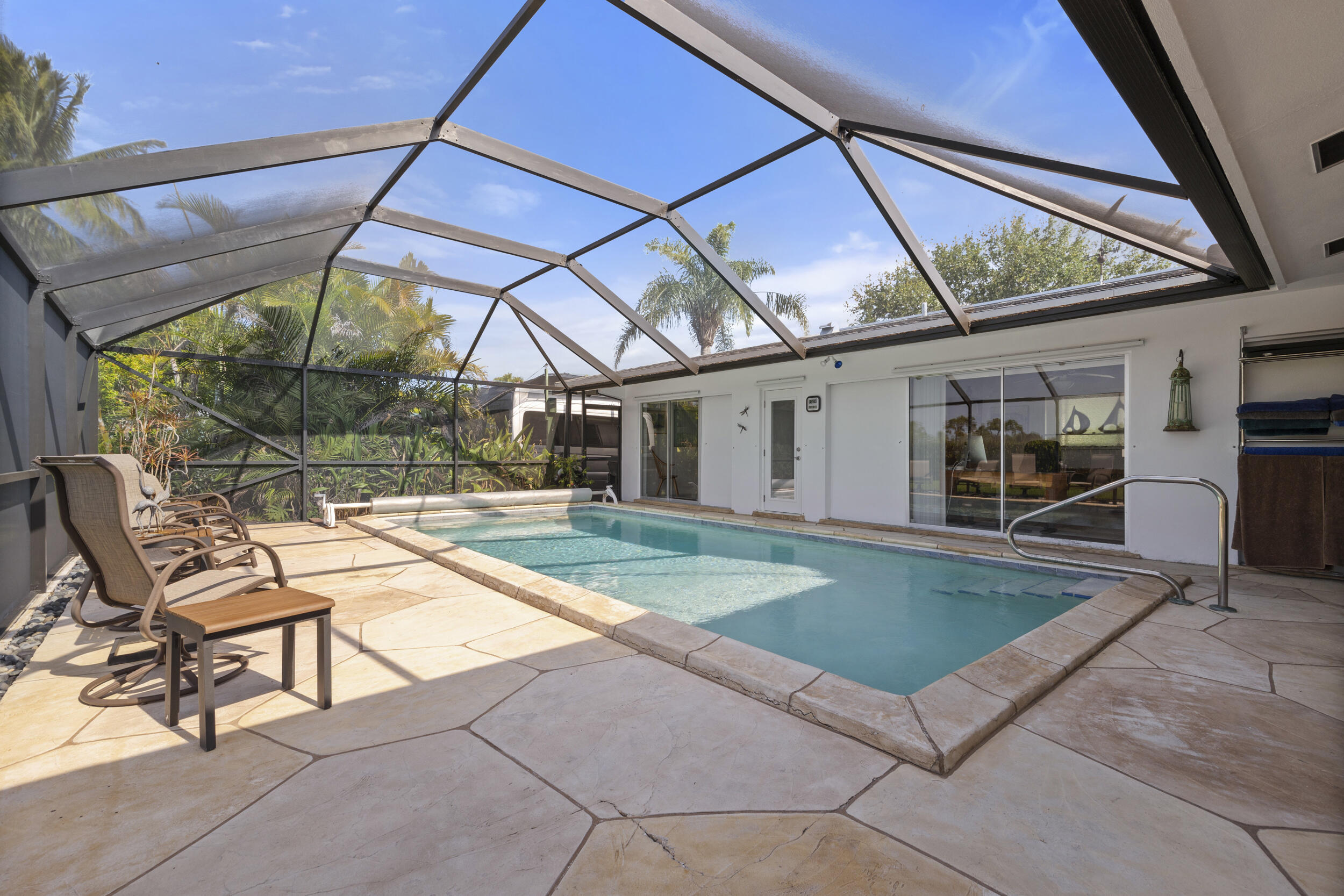 15 Palmetto Way