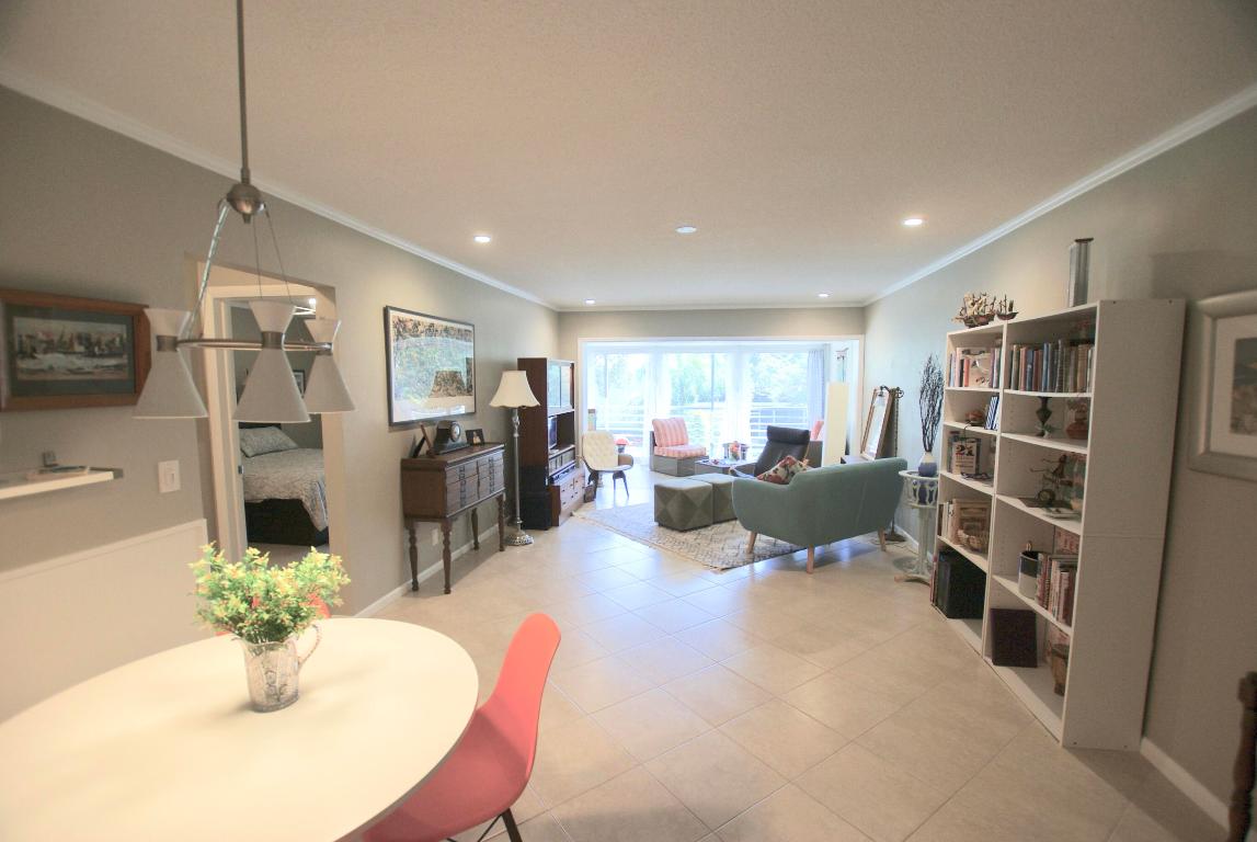 11 Westwood Avenue 203a