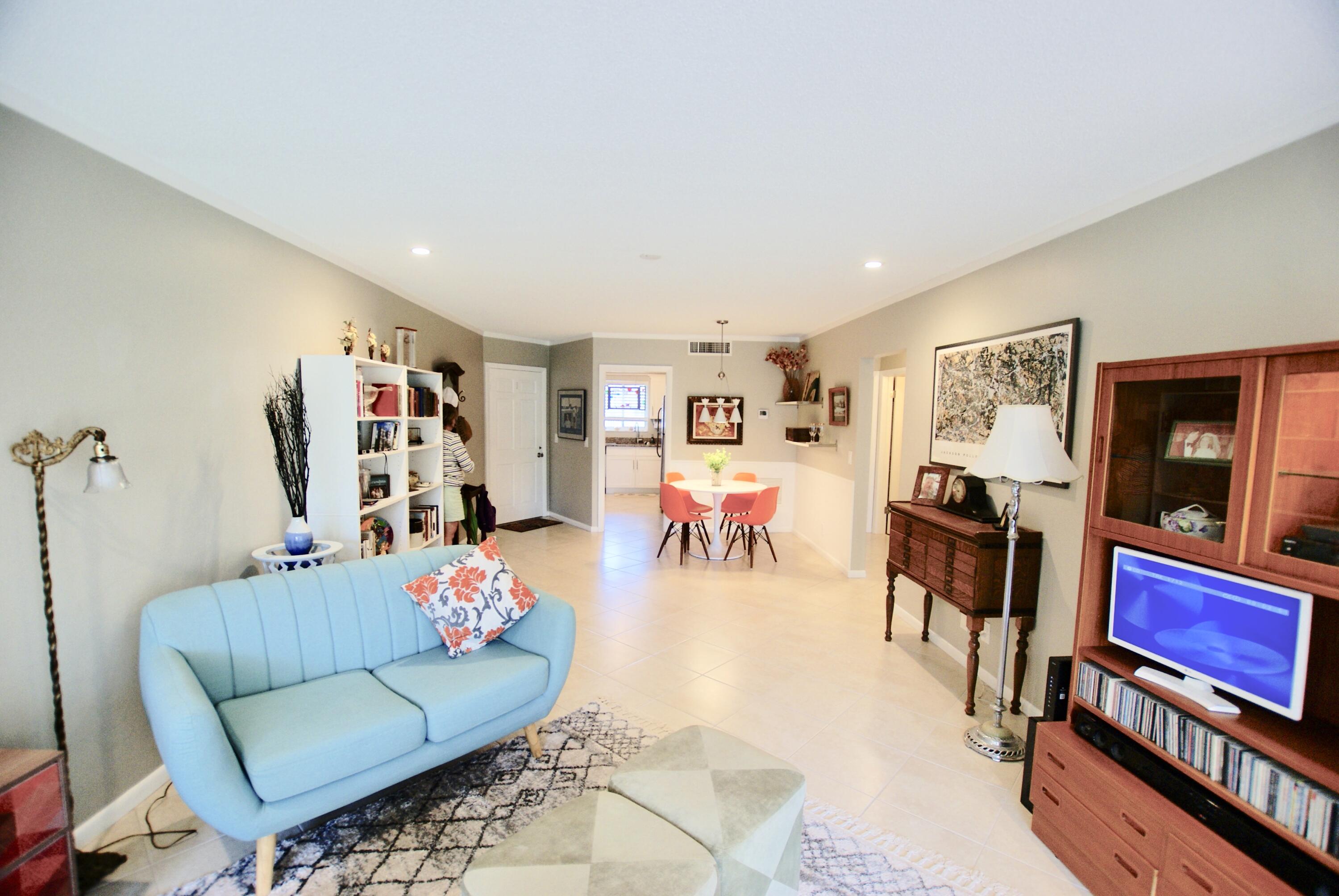 11 Westwood Avenue 203a