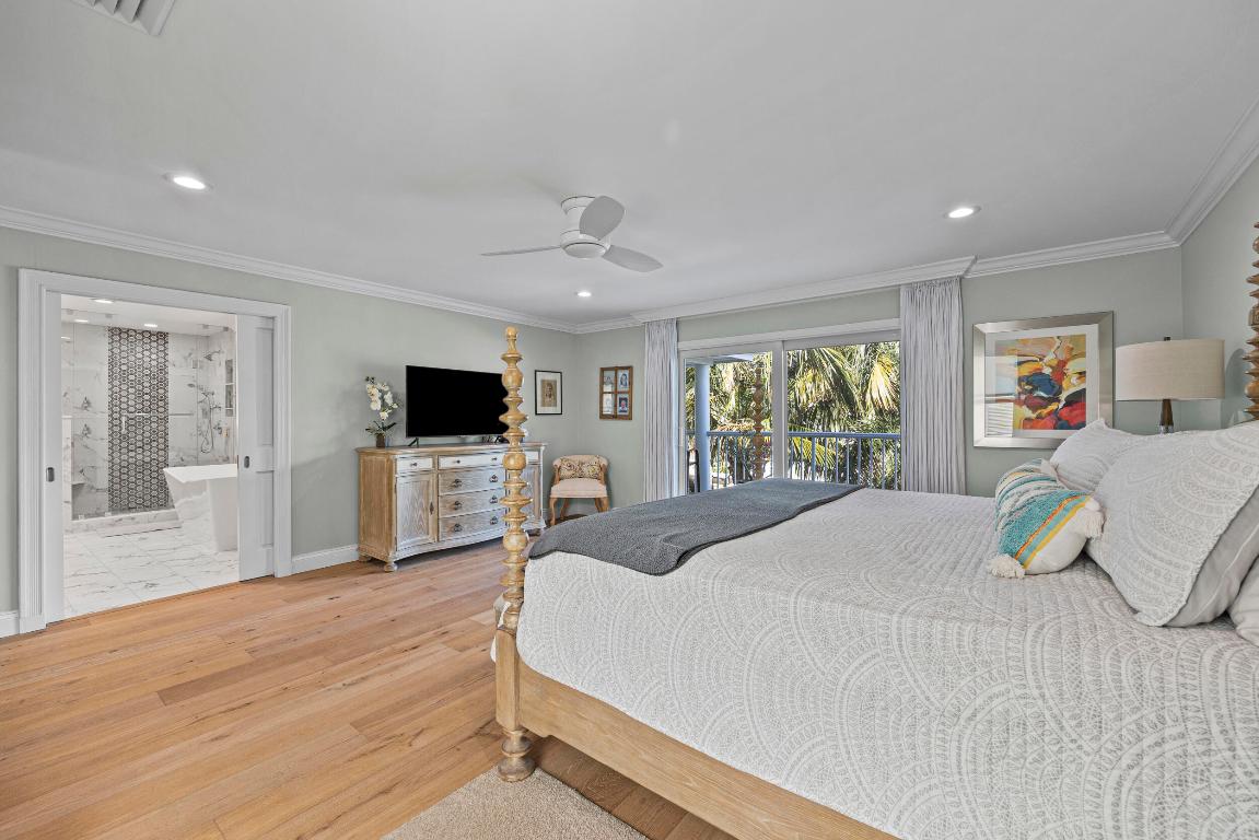 14362 Cypress Island Circle