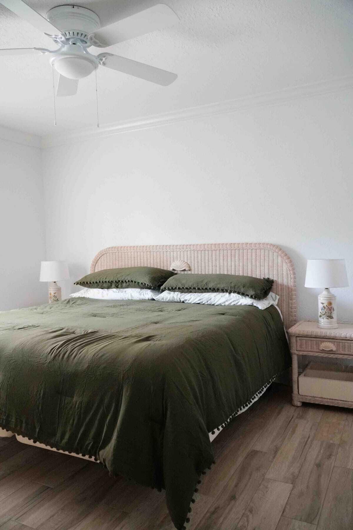 10869 SE Linden Street