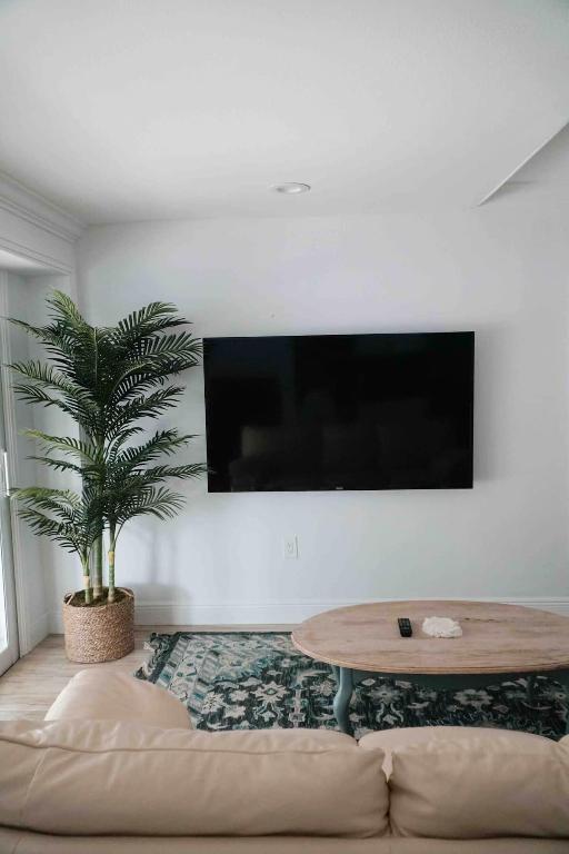 10869 SE Linden Street