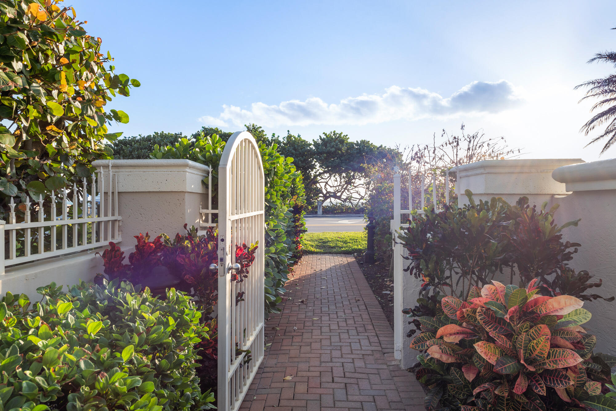 774 Seaview Drive