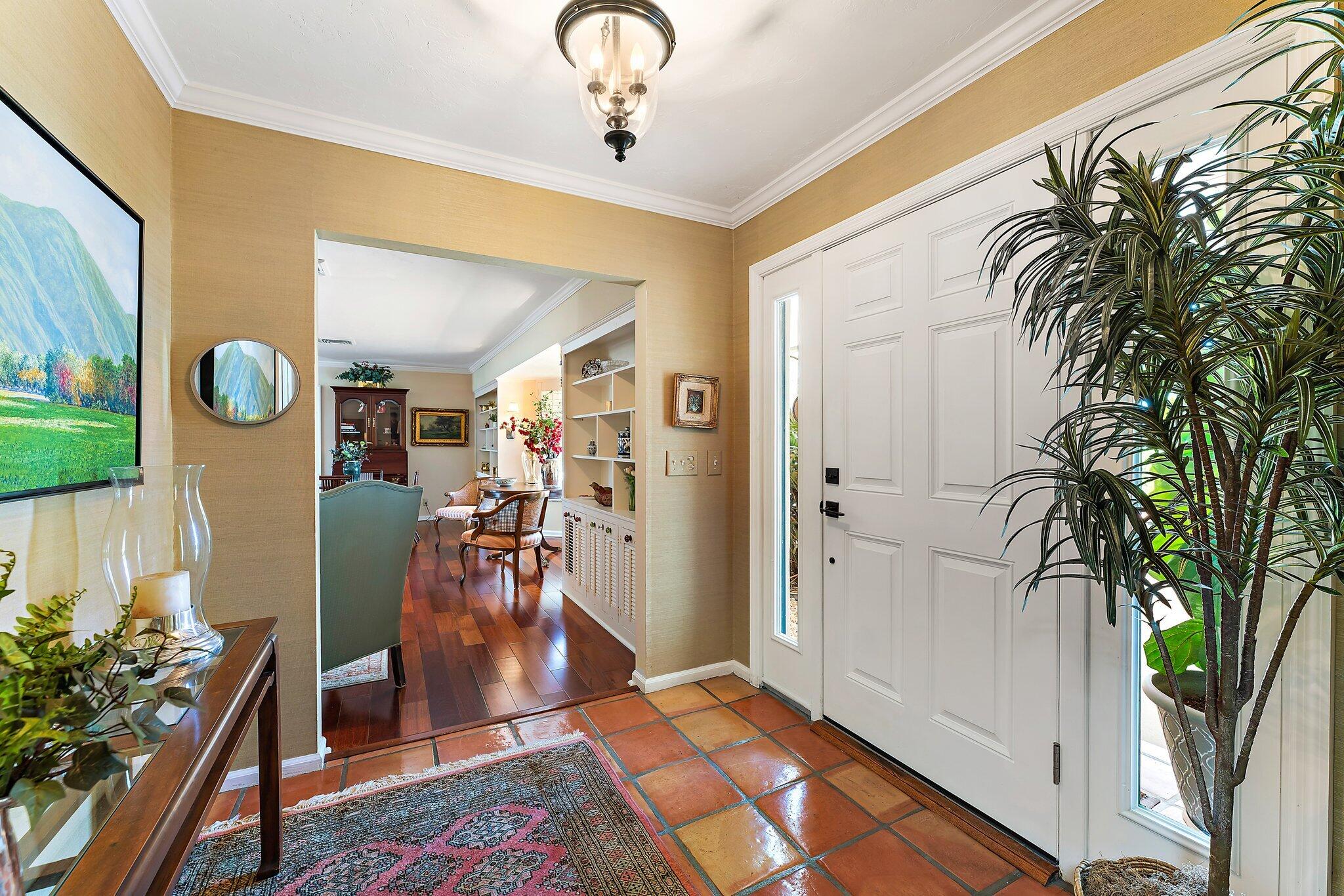 75 Fairview W