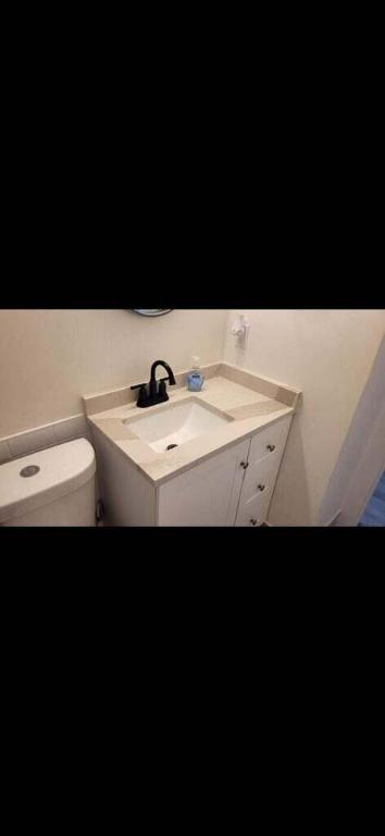 8255 SE Boxwood Lane