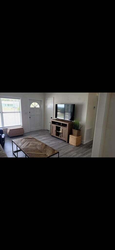 8255 SE Boxwood Lane