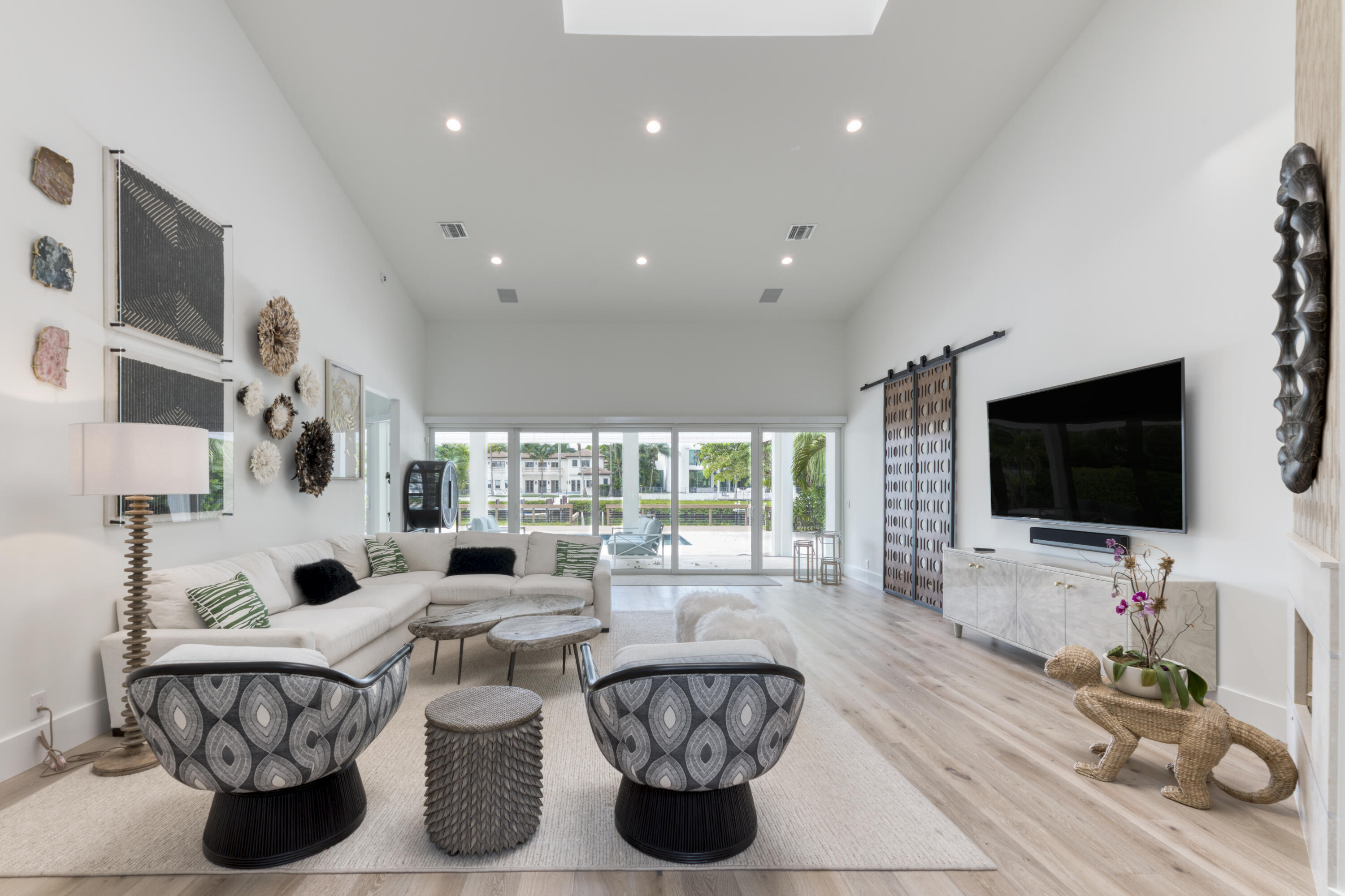 215 Island Drive