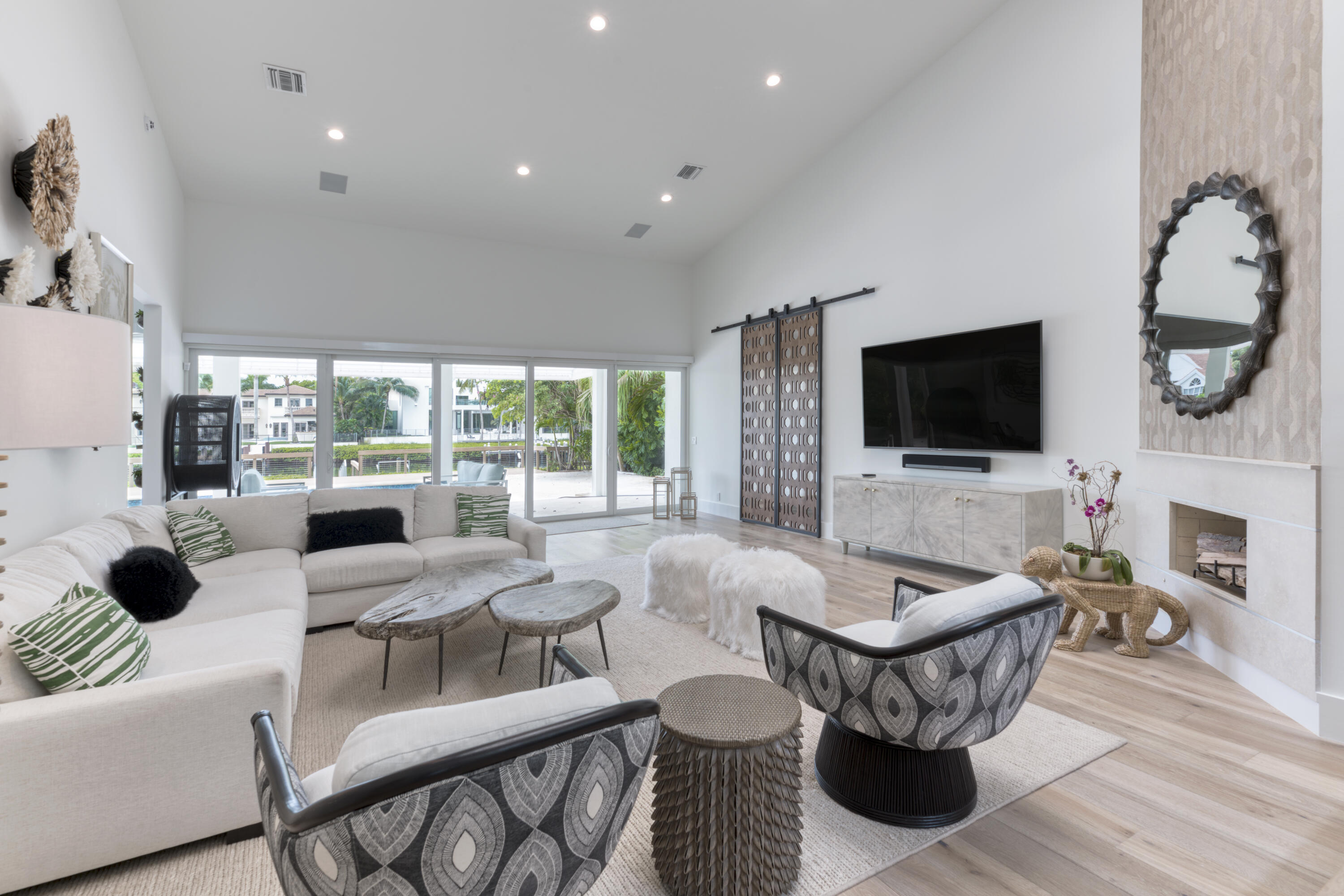 215 Island Drive