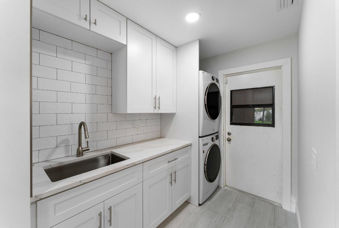 100 Sea Steppes Court