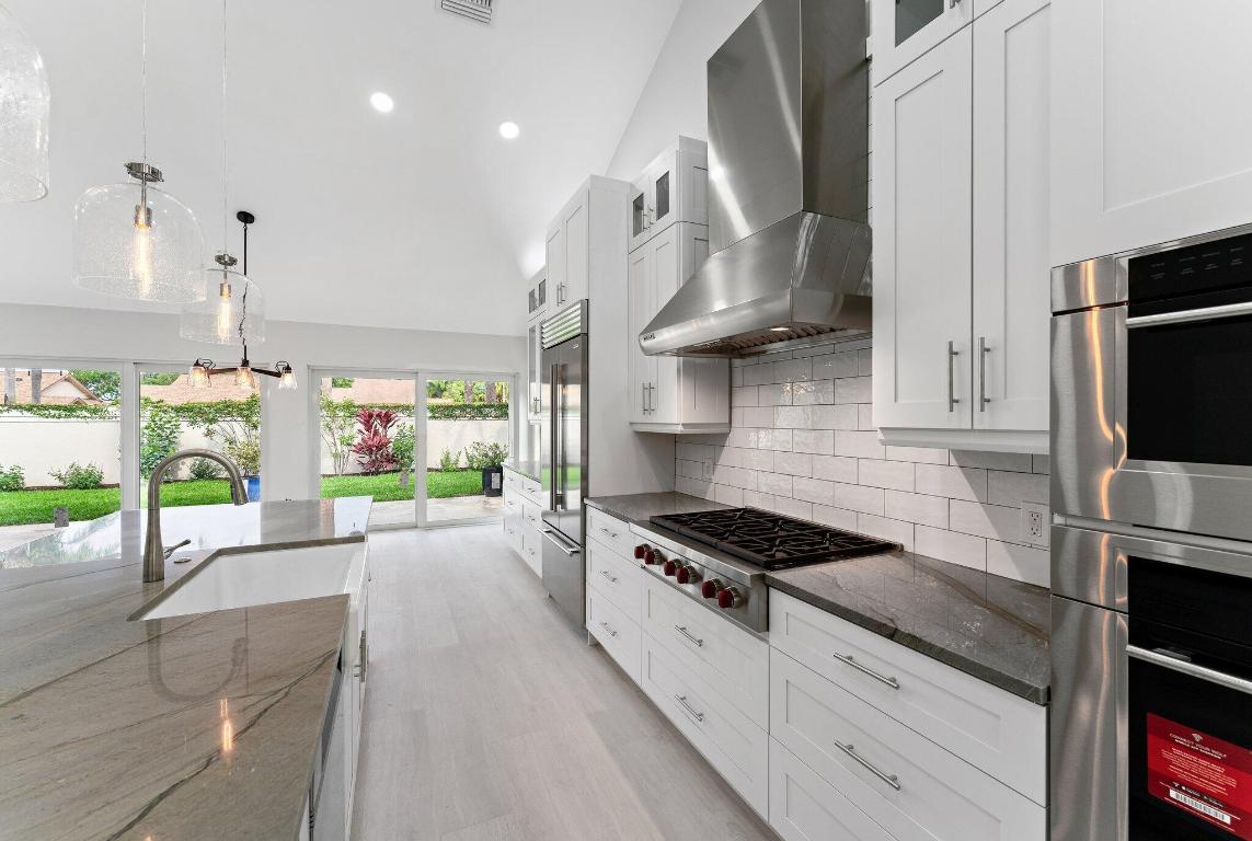 100 Sea Steppes Court