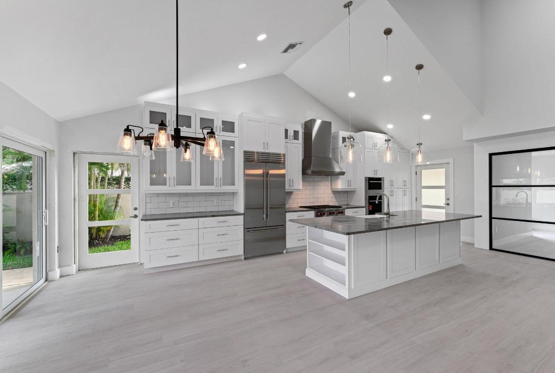 100 Sea Steppes Court