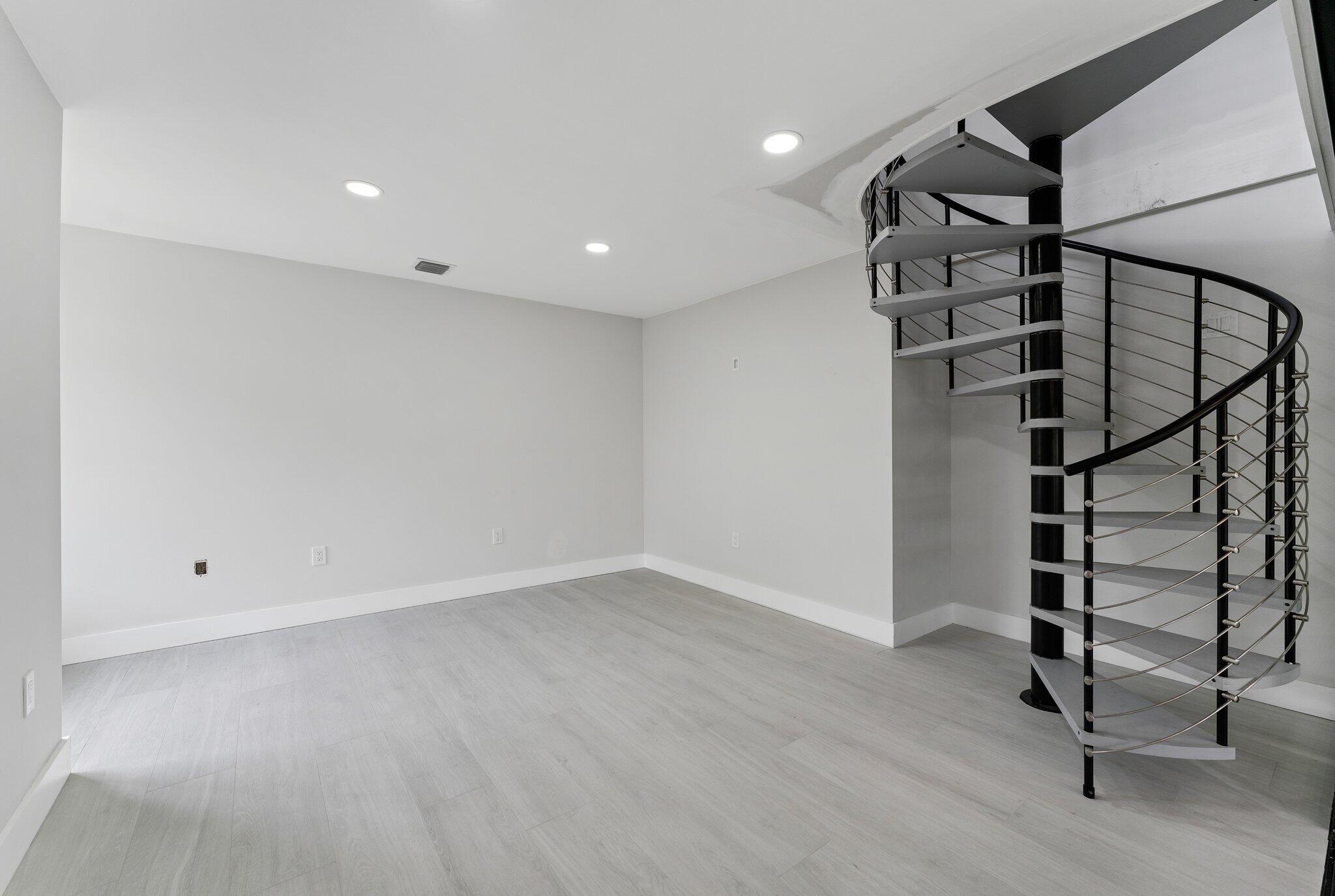 100 Sea Steppes Court