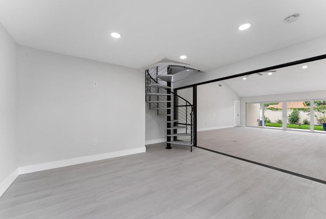 100 Sea Steppes Court