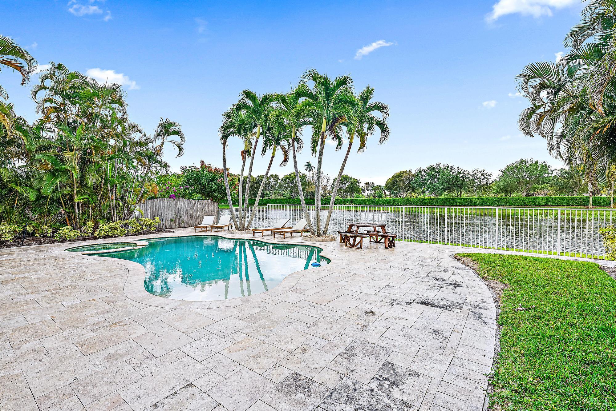 9350 Madewood Court