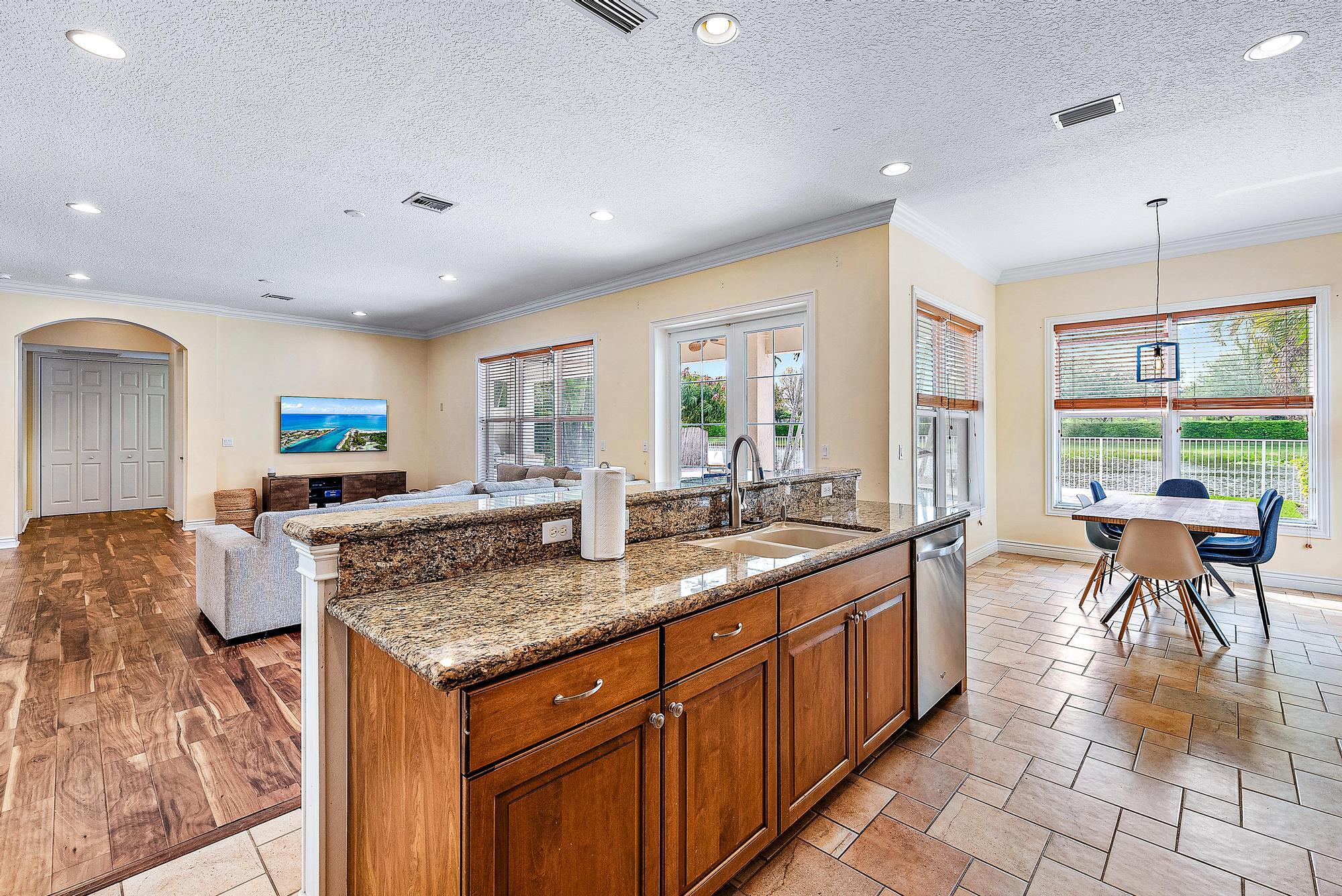 9350 Madewood Court