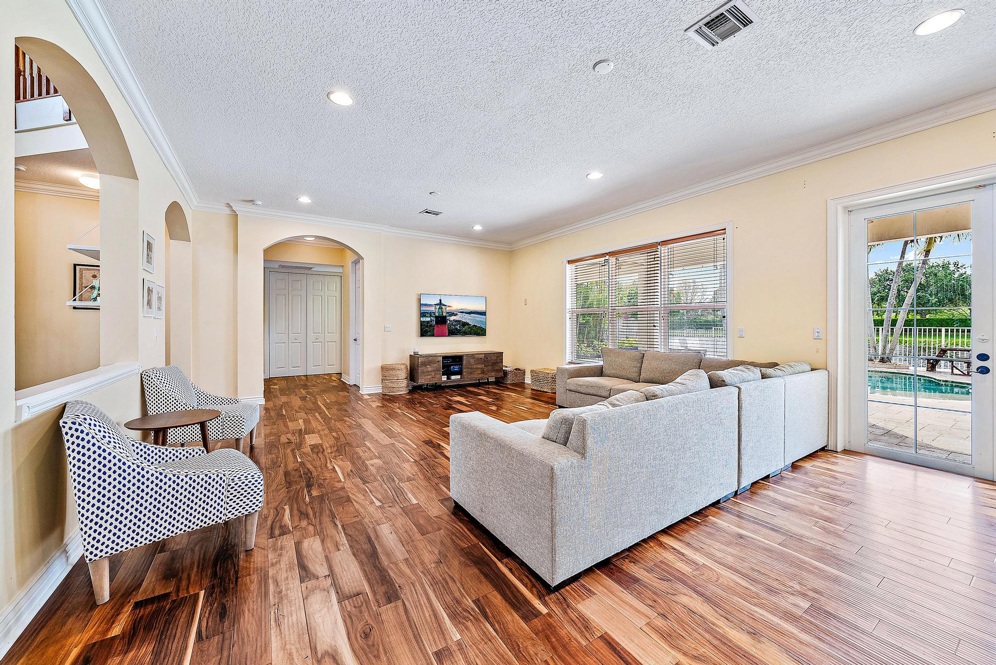 9350 Madewood Court