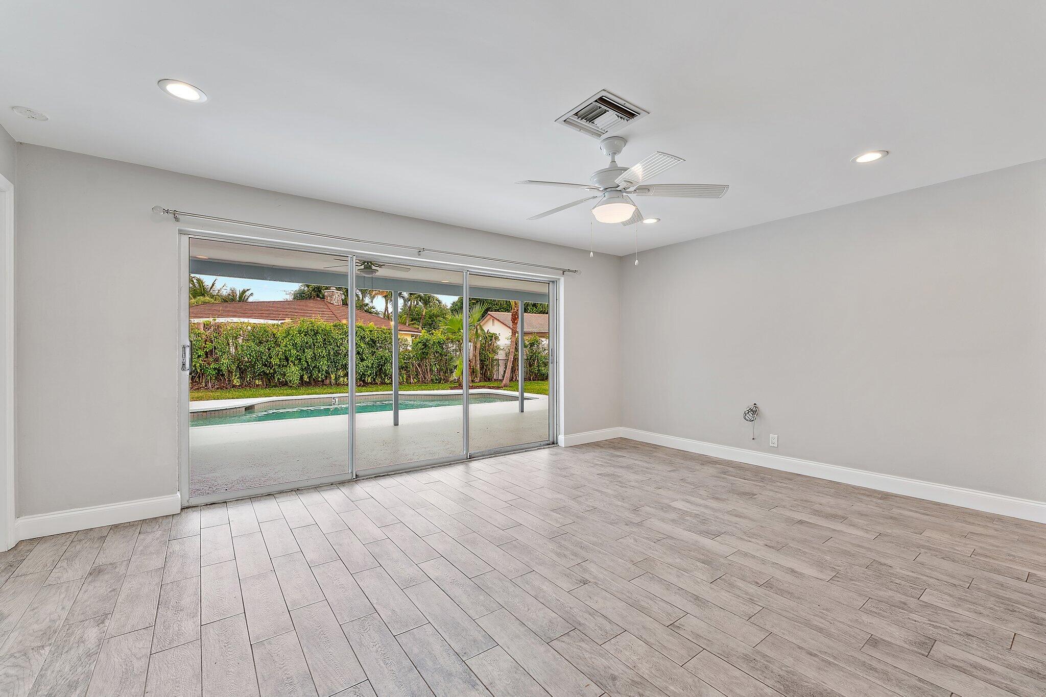 538 Dover Road N