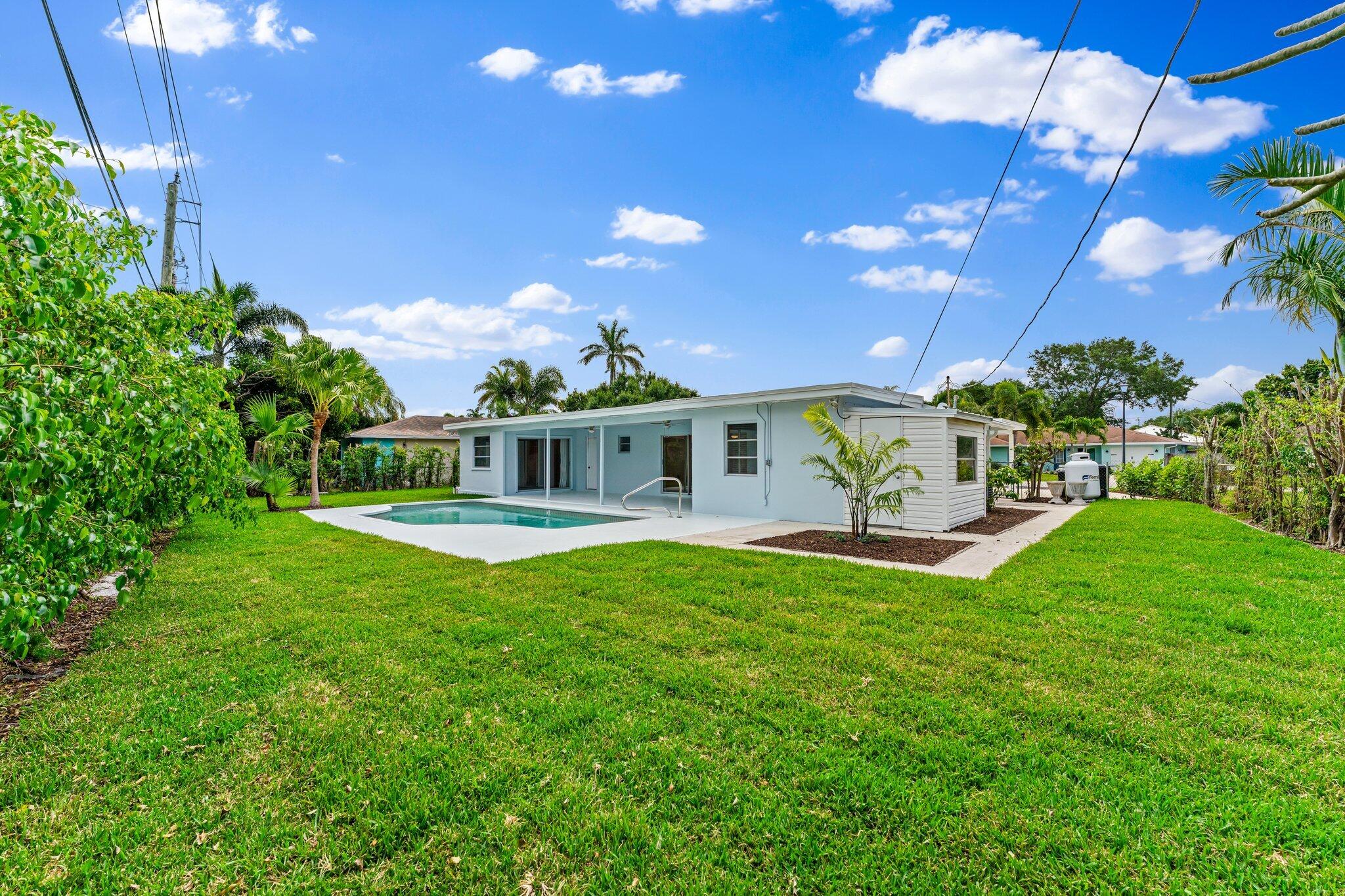538 Dover Road N