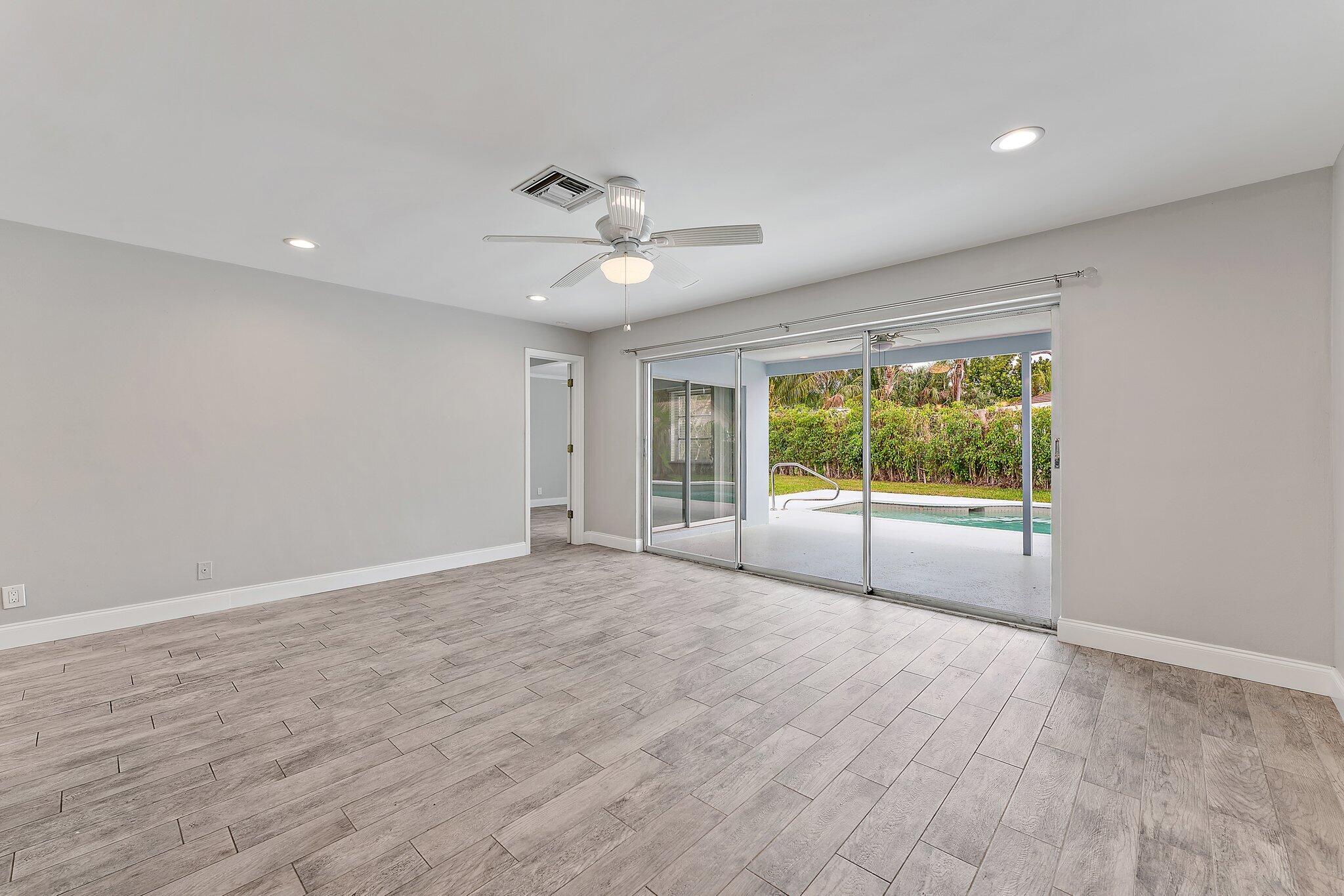 538 Dover Road N