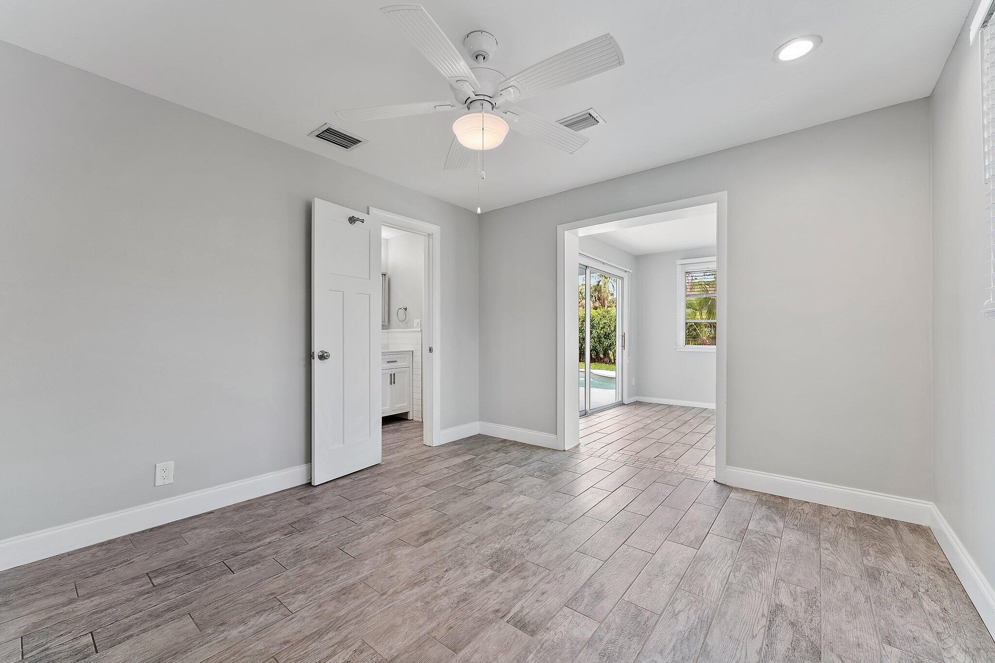 538 Dover Road N