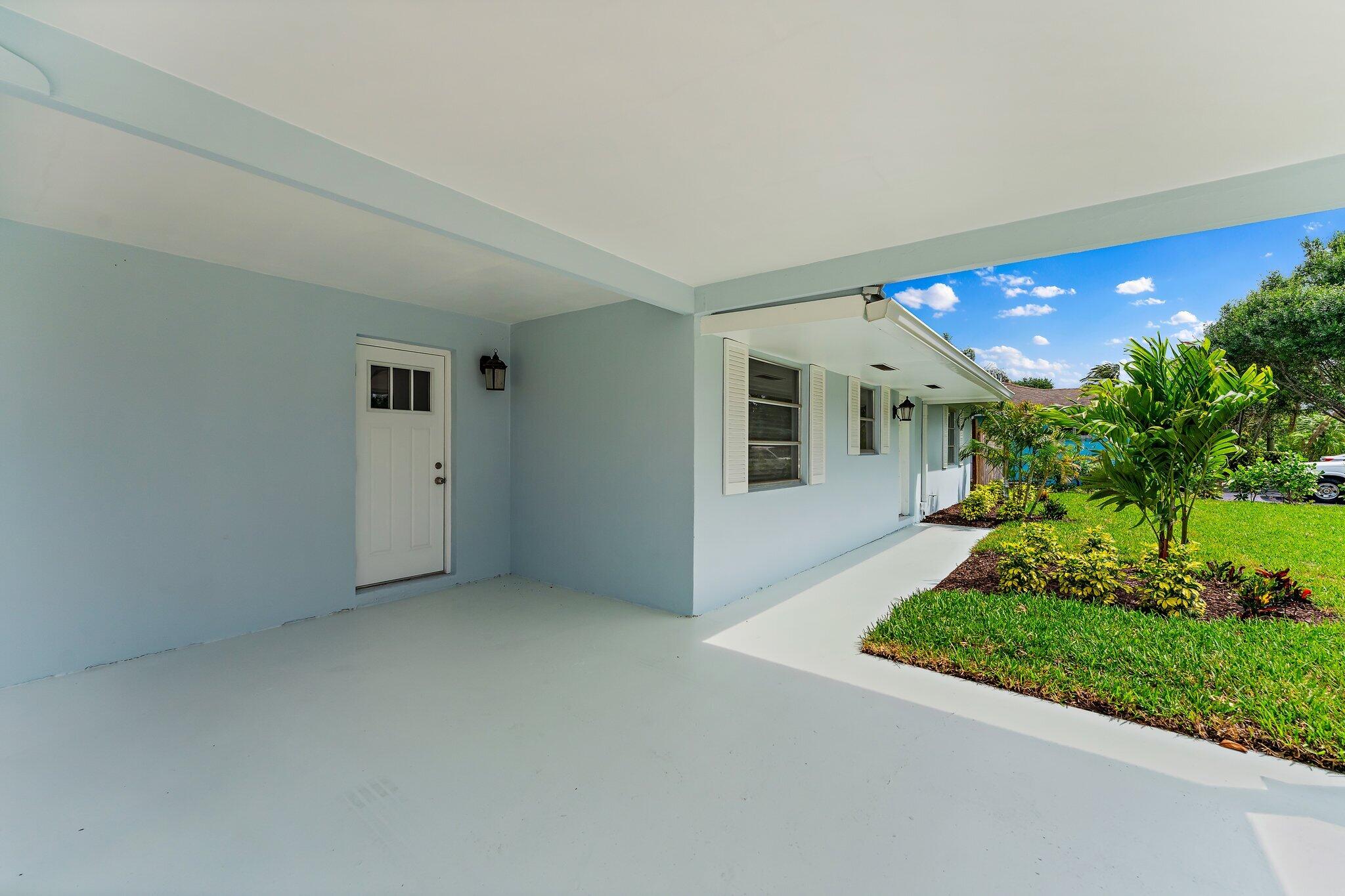 538 Dover Road N