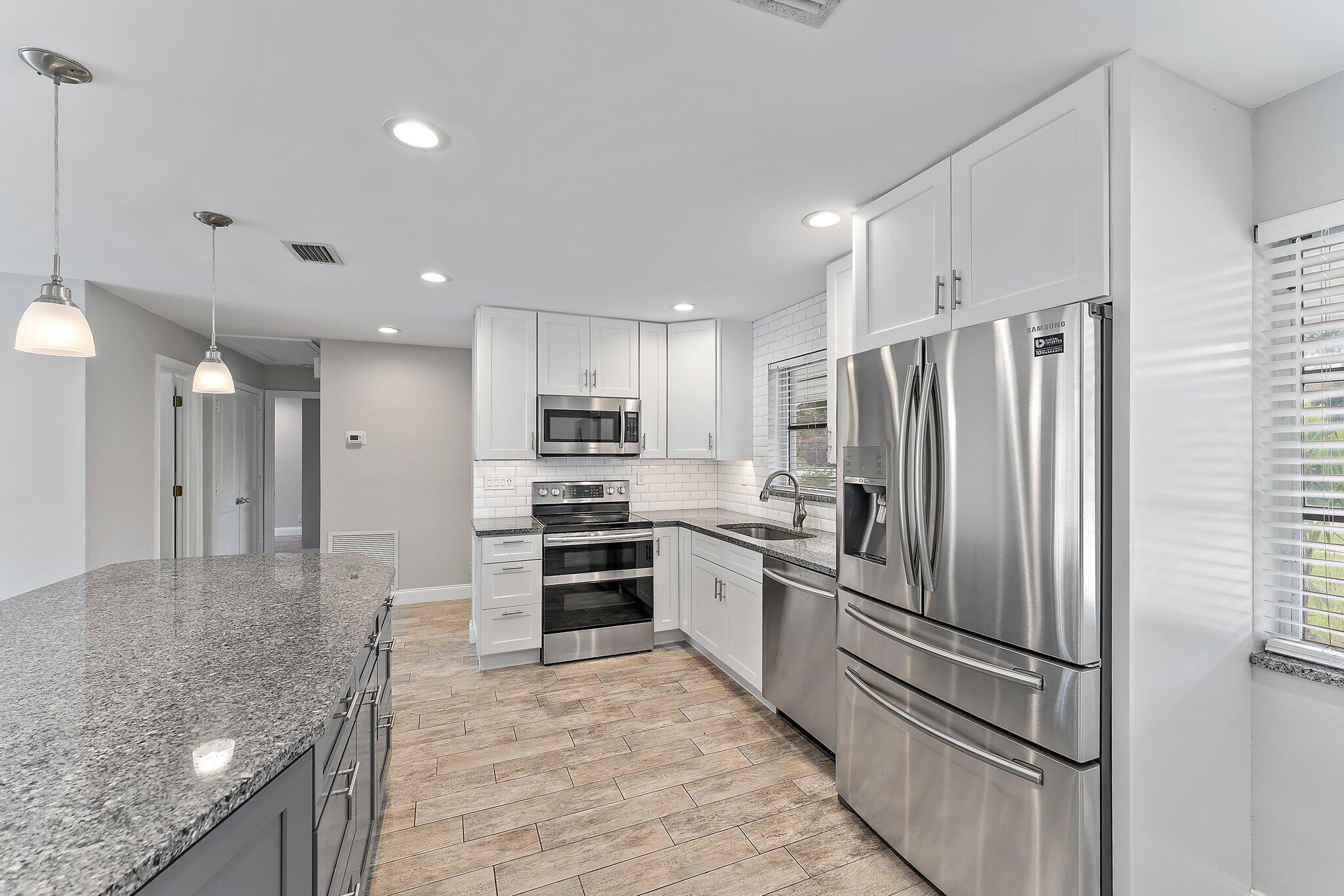 538 Dover Road N