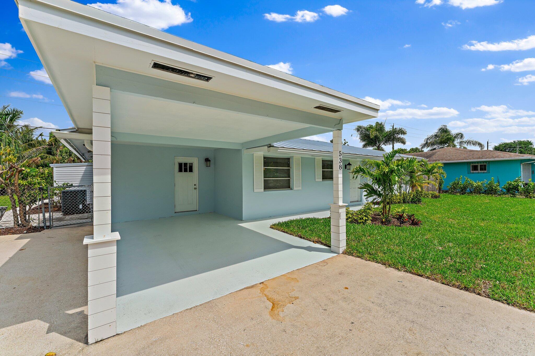 538 Dover Road N