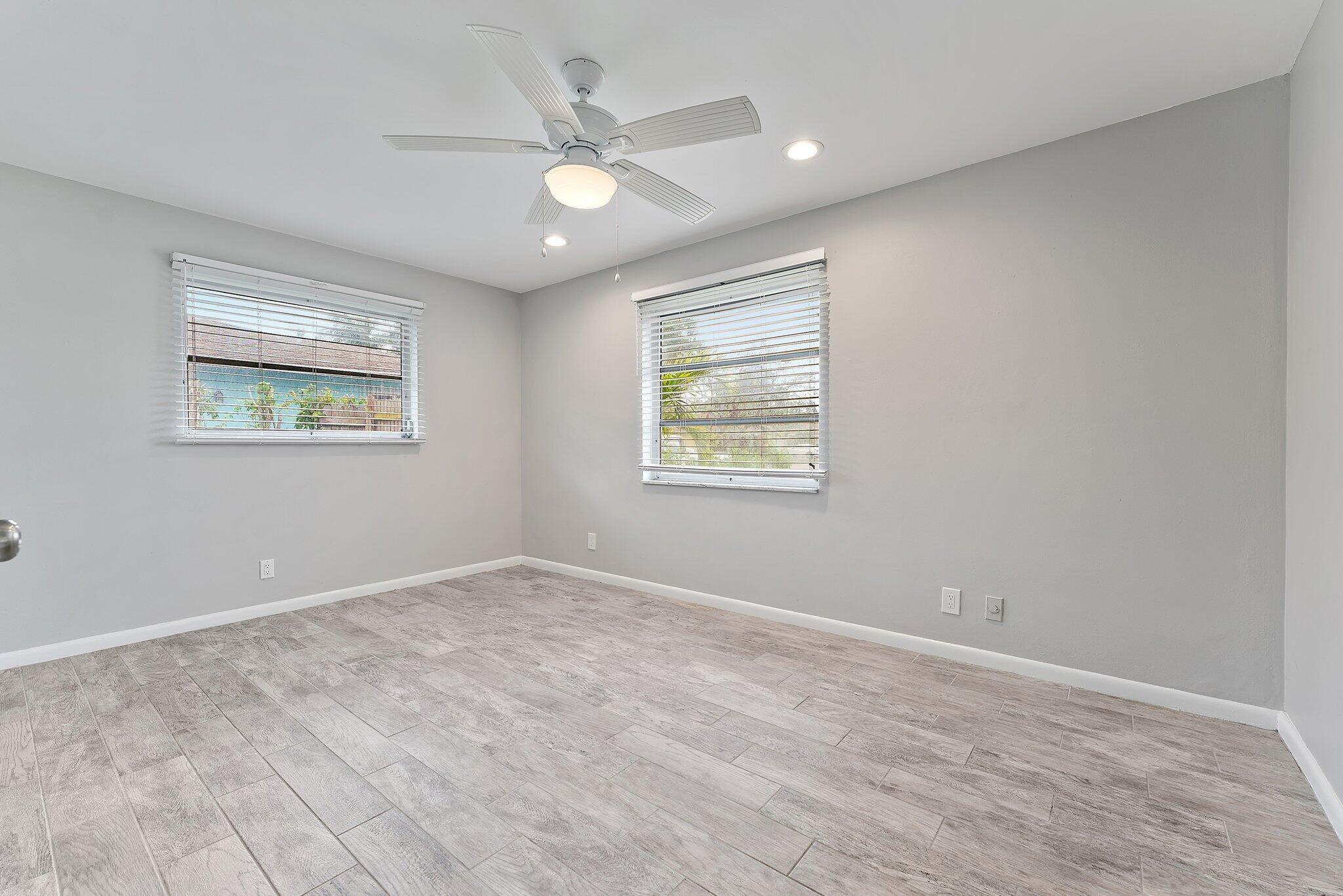 538 Dover Road N