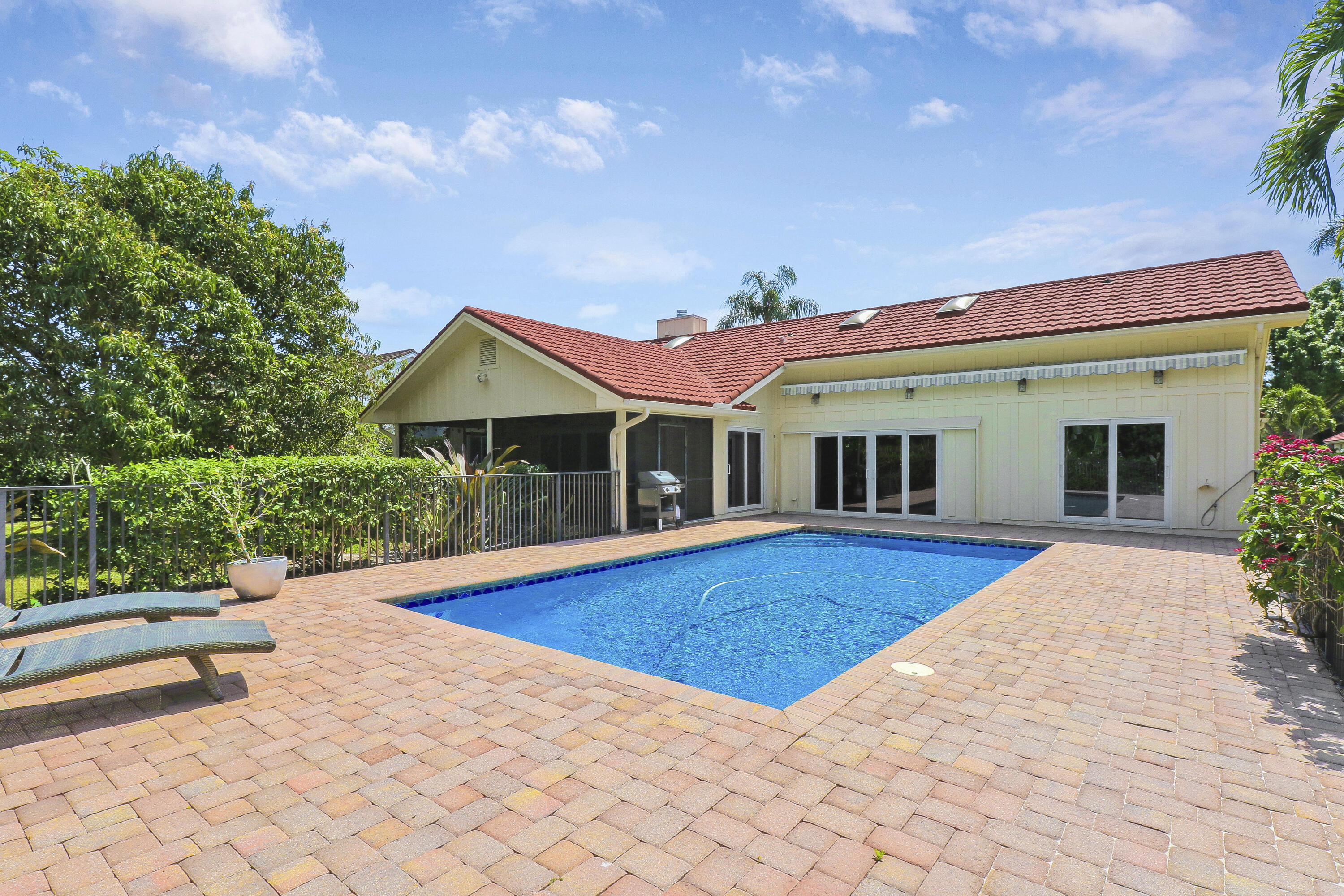 5541 Old Mystic Court