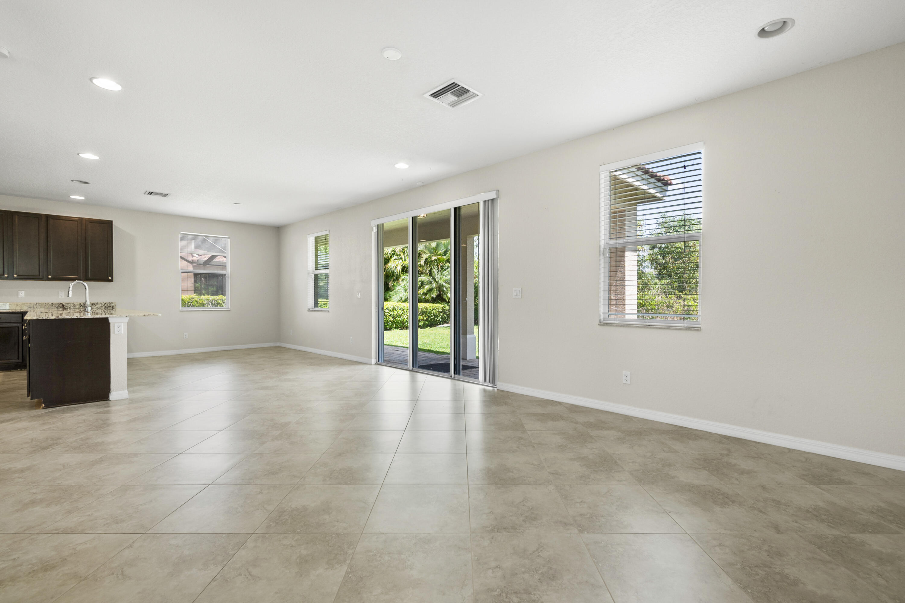 1537 SW Gopher Trail