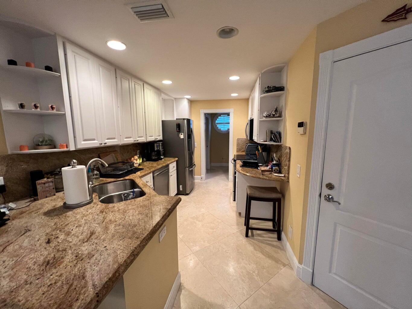 401 Capistrano Drive