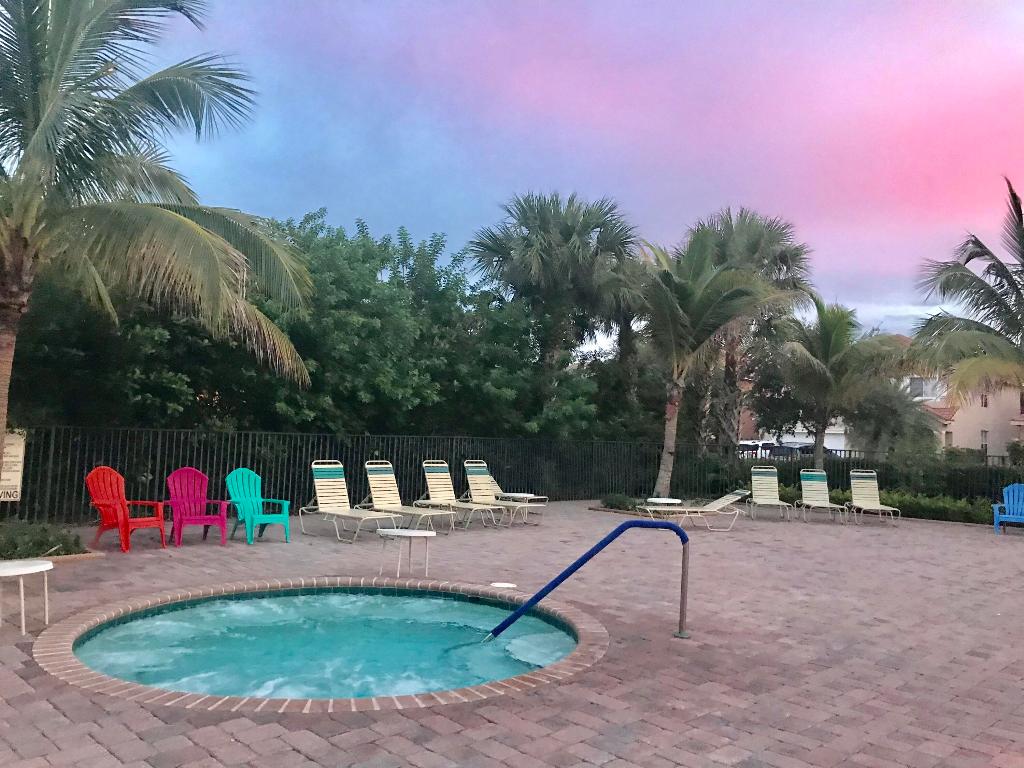 7895 SE Heritage Boulevard