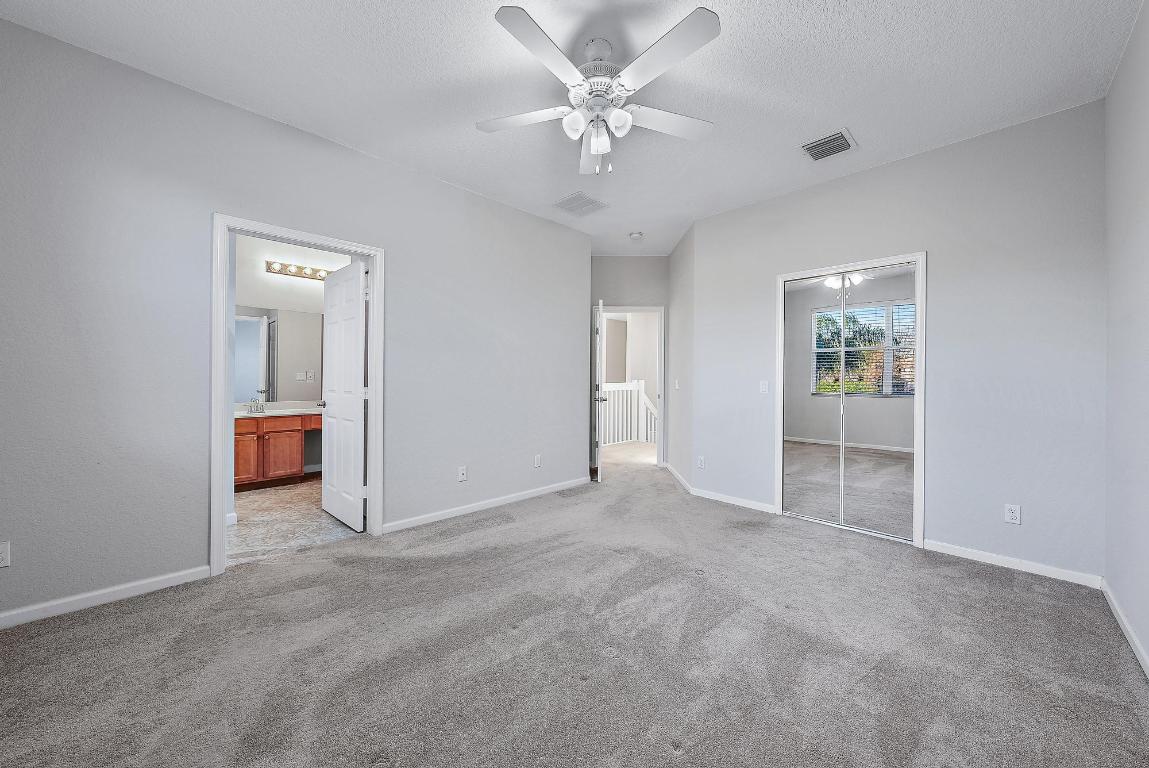 7895 SE Heritage Boulevard