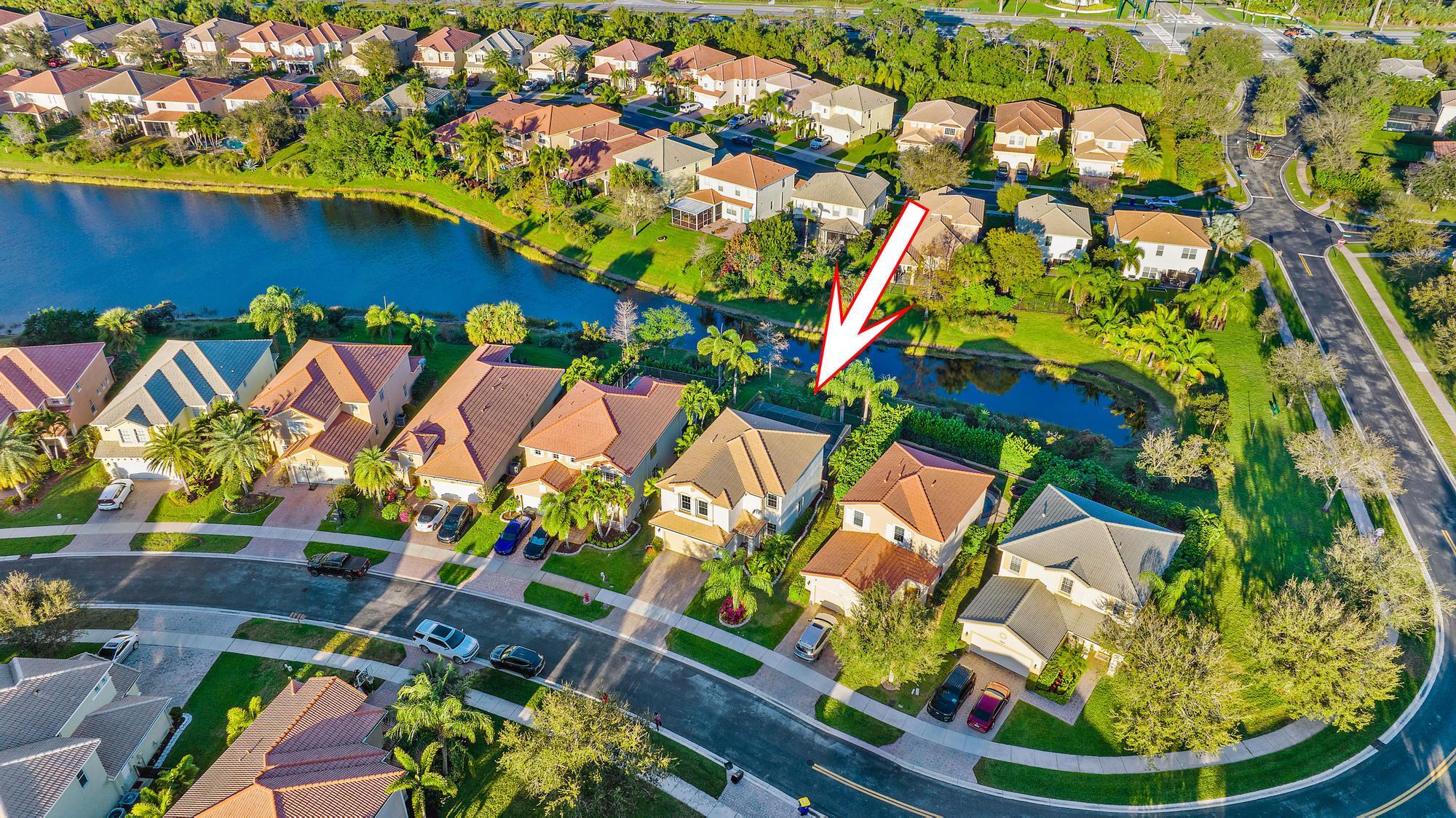 7895 SE Heritage Boulevard