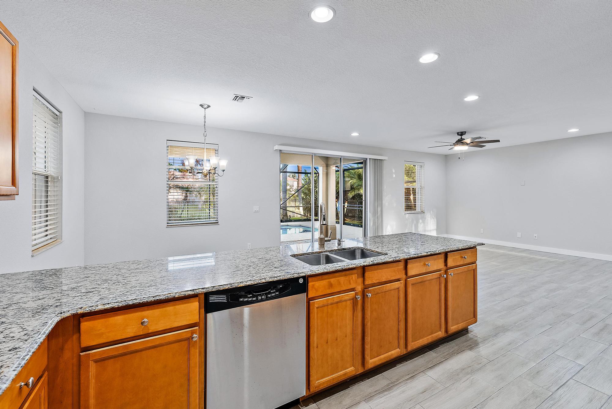 7895 SE Heritage Boulevard