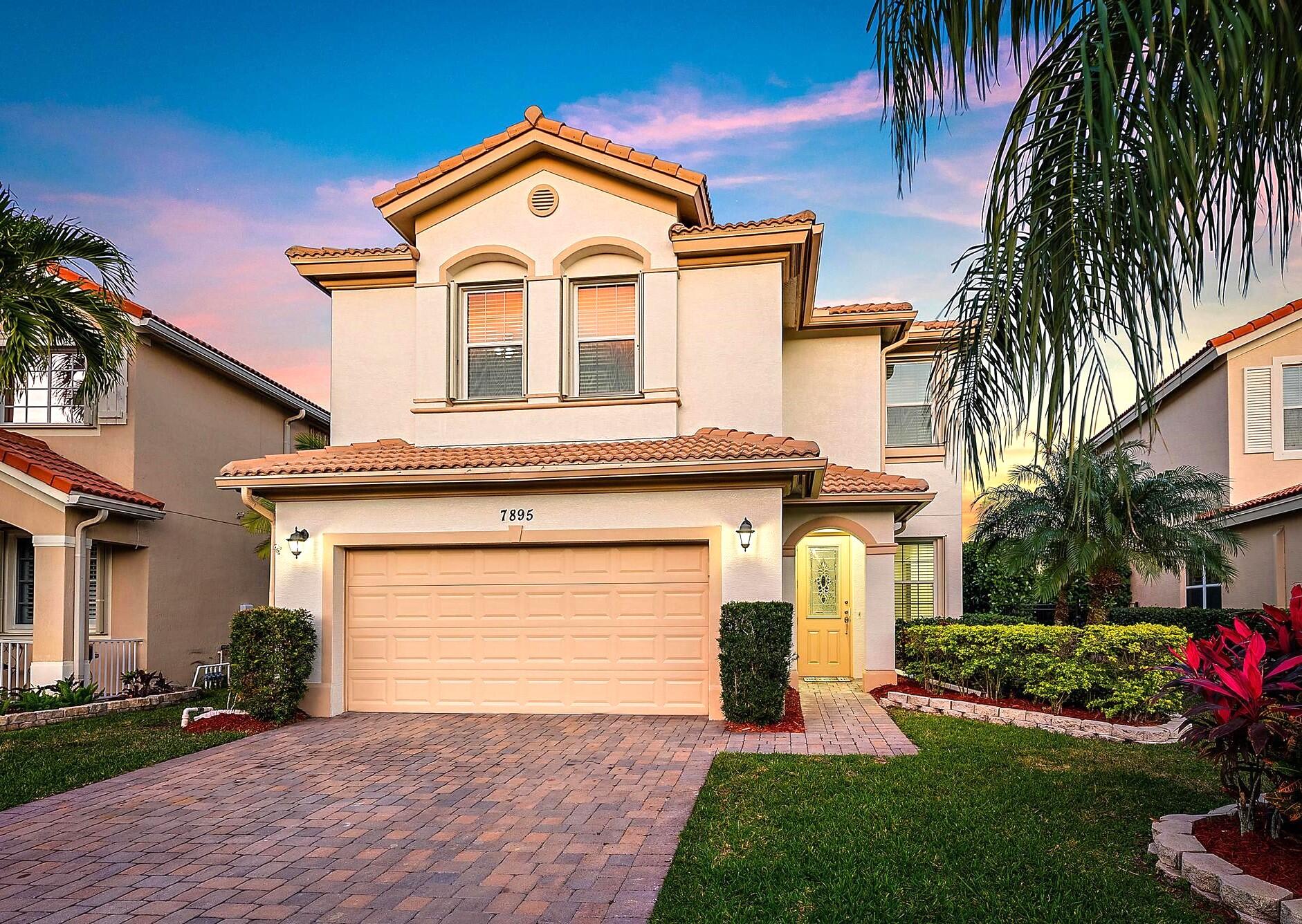 7895 SE Heritage Boulevard