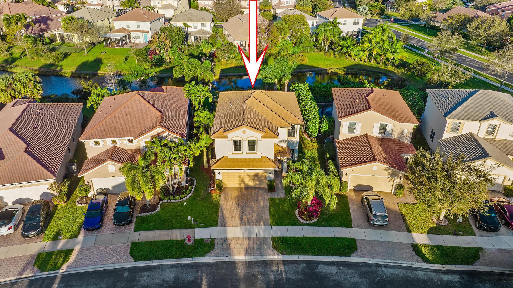 7895 SE Heritage Boulevard