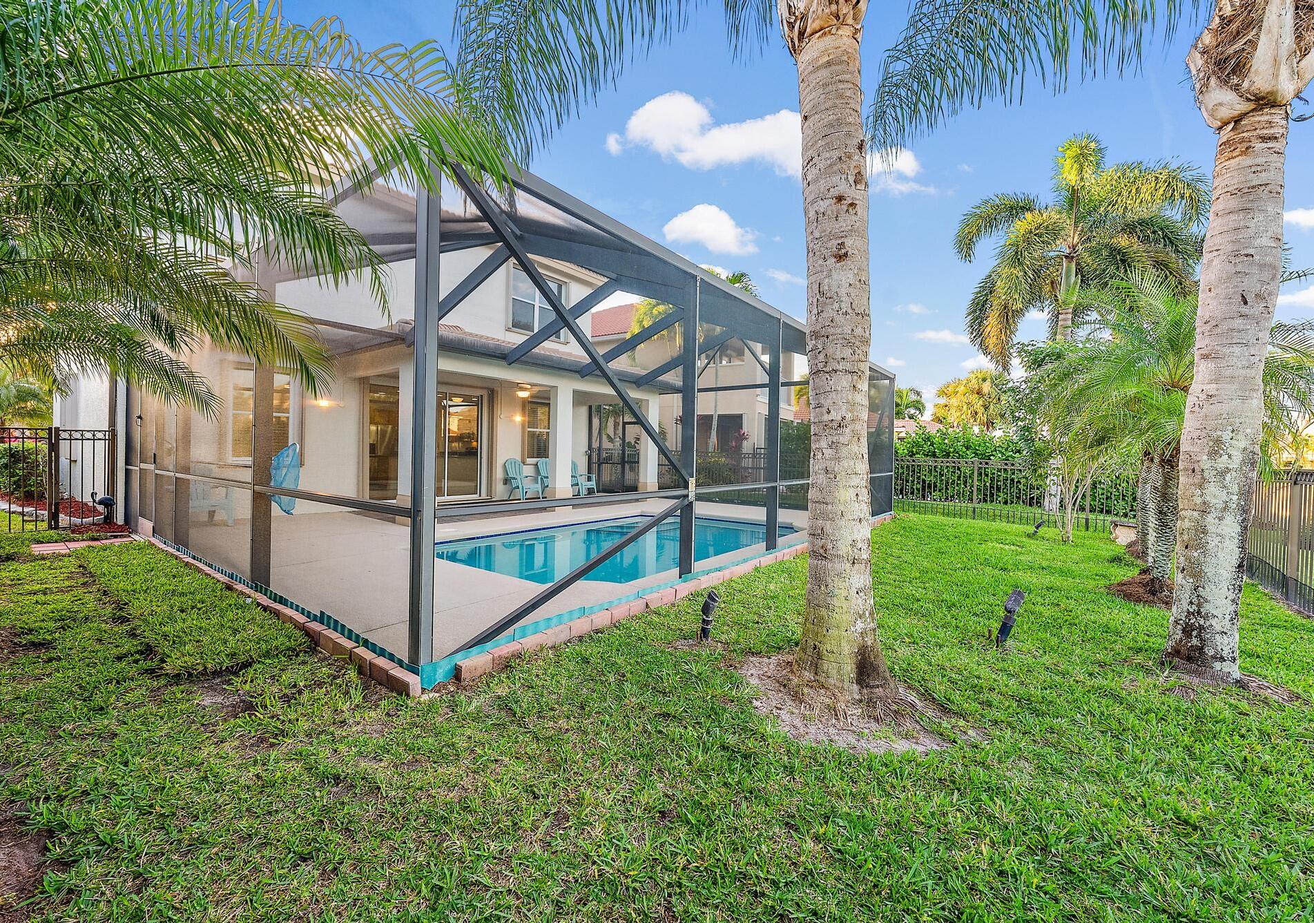 7895 SE Heritage Boulevard