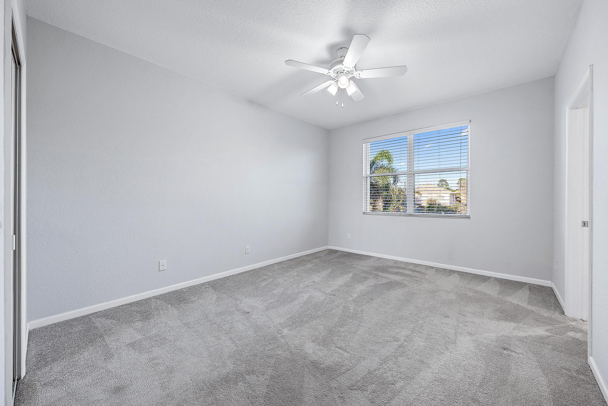 7895 SE Heritage Boulevard