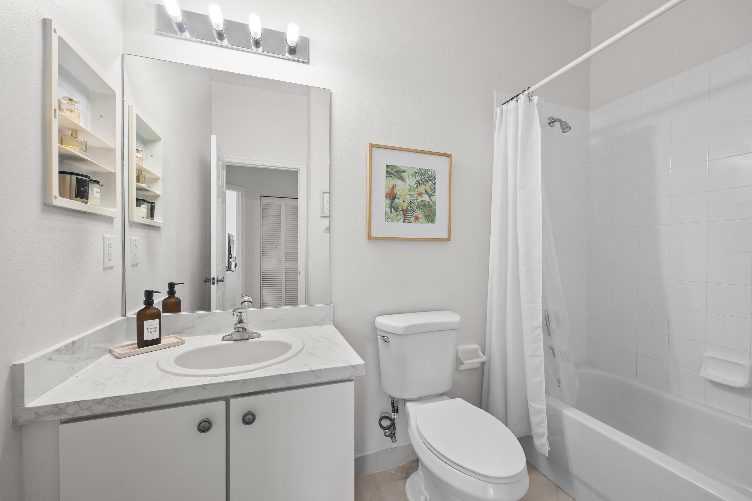 108 Lighthouse Circle J