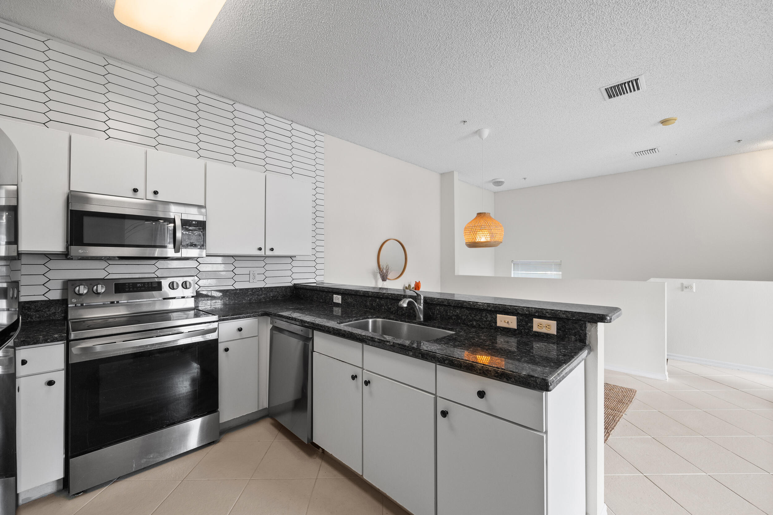 108 Lighthouse Circle J