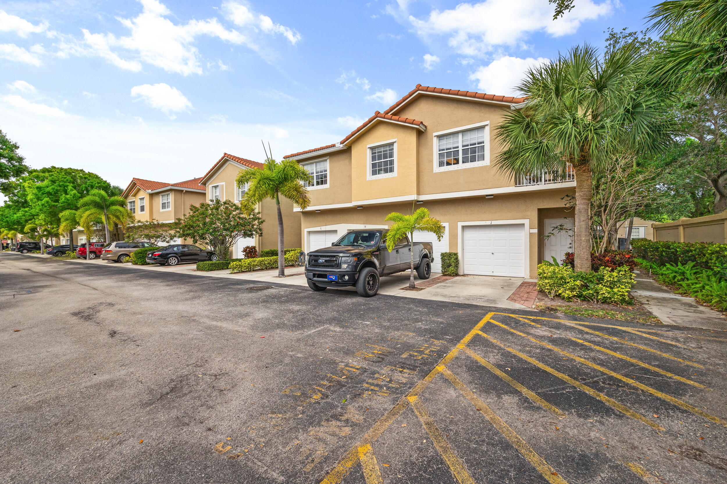 108 Lighthouse Circle J