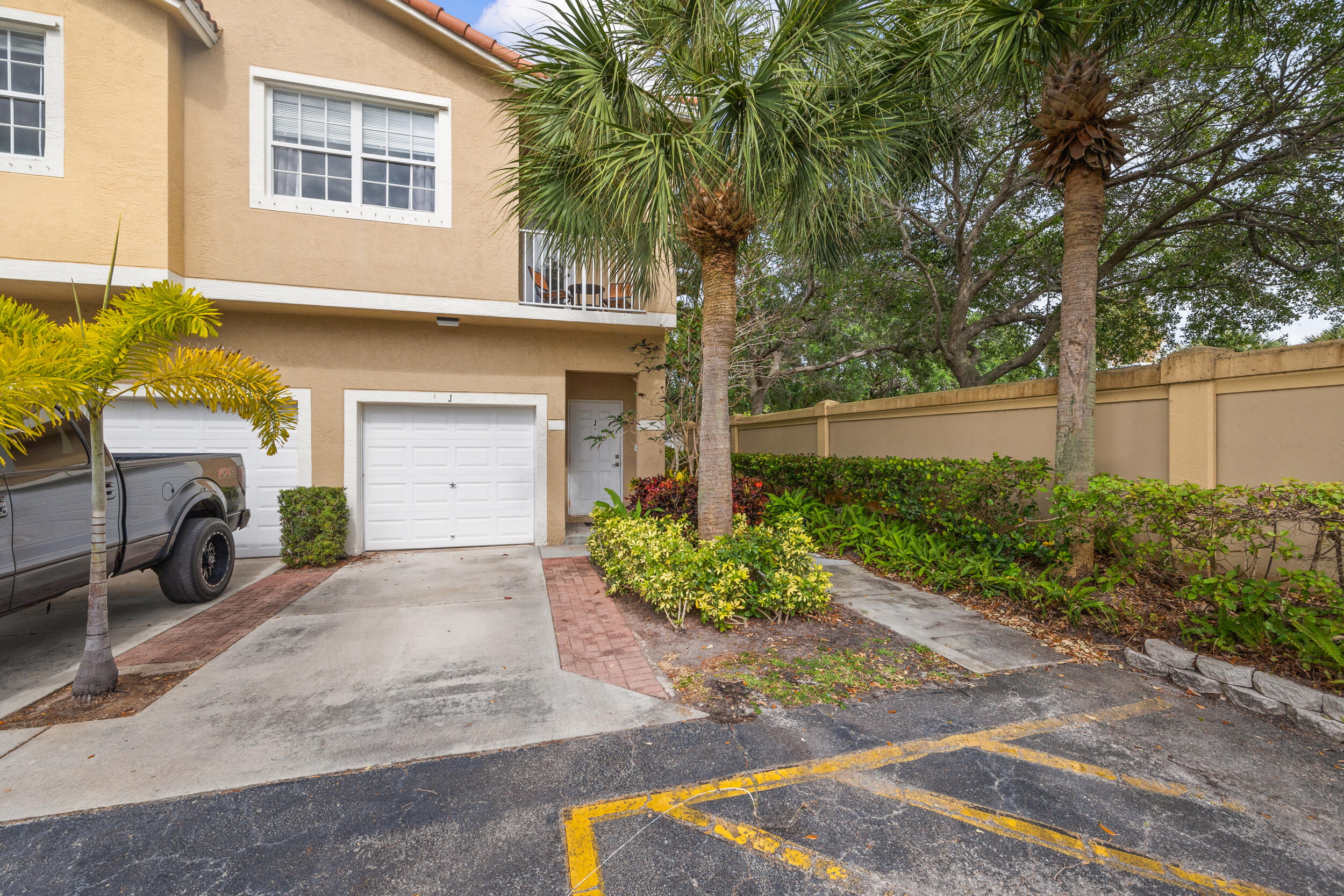 108 Lighthouse Circle J