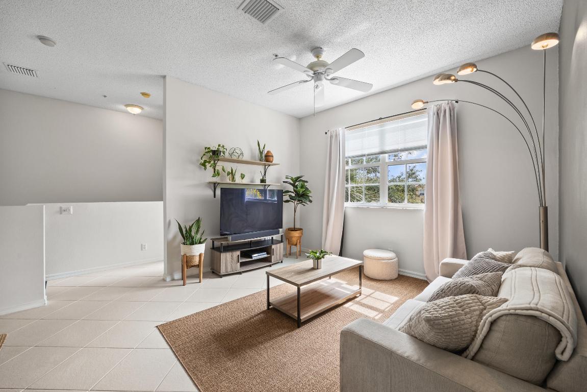 108 Lighthouse Circle J