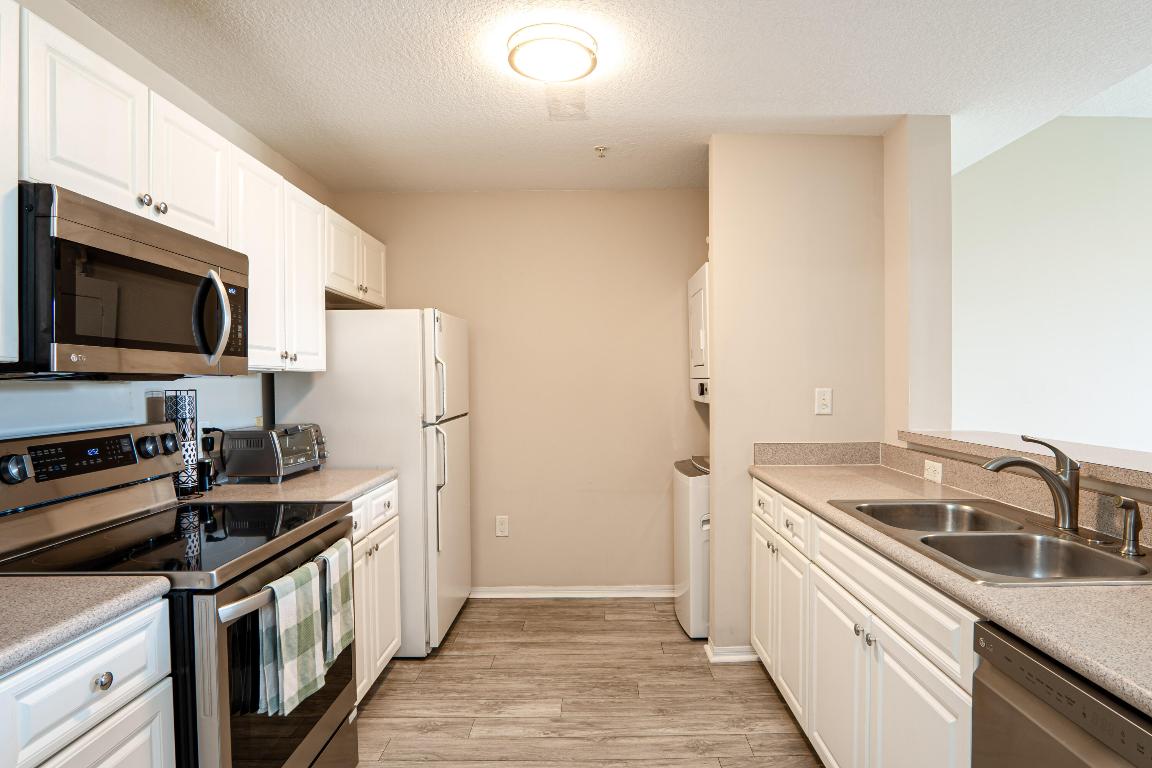 1203 Town Center Drive 307