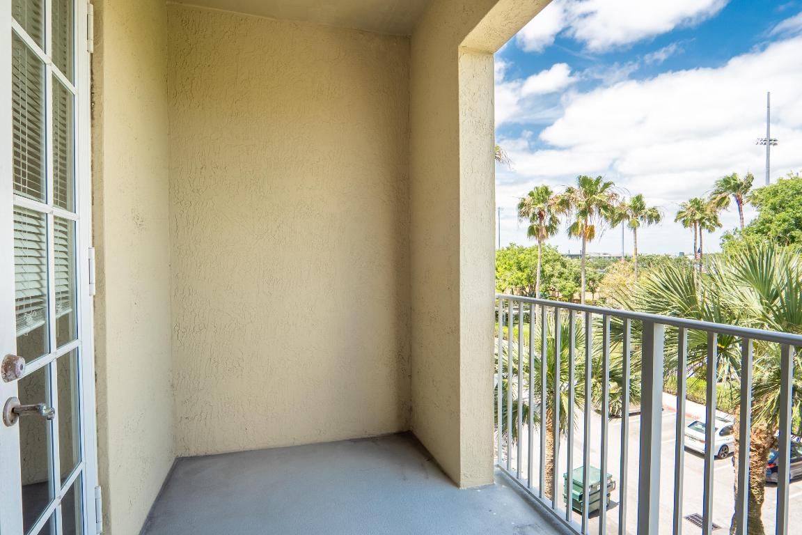 1203 Town Center Drive 307