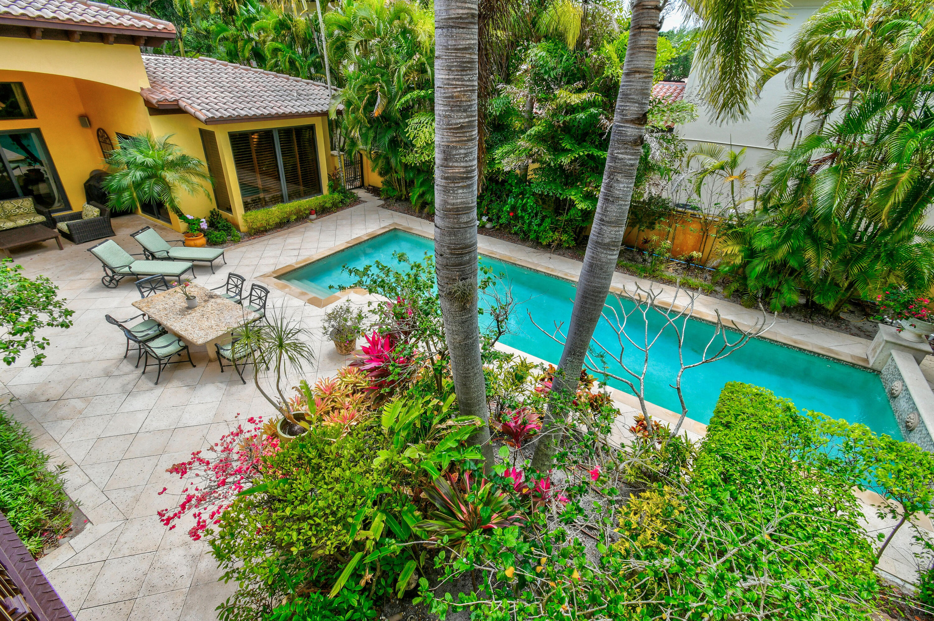 147 Segovia Way