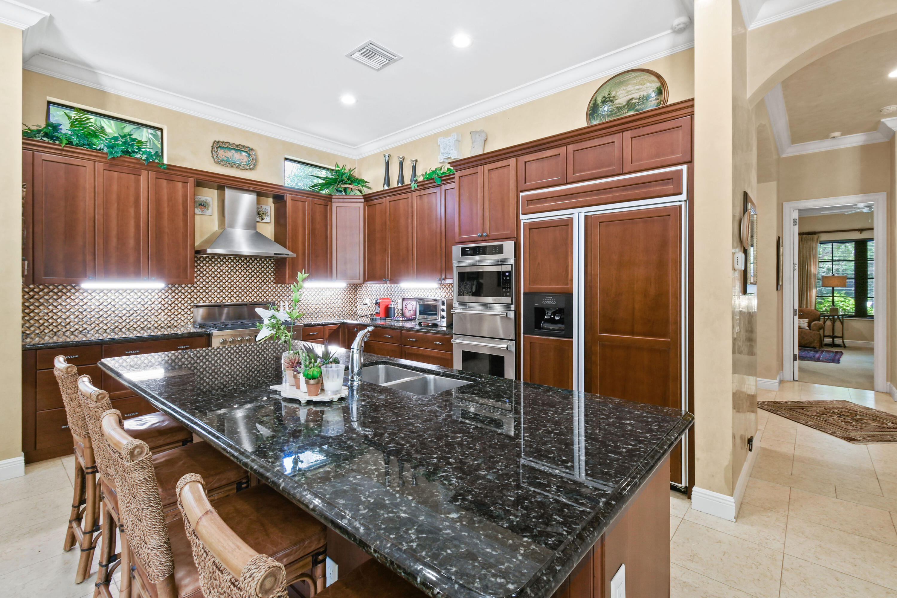 147 Segovia Way