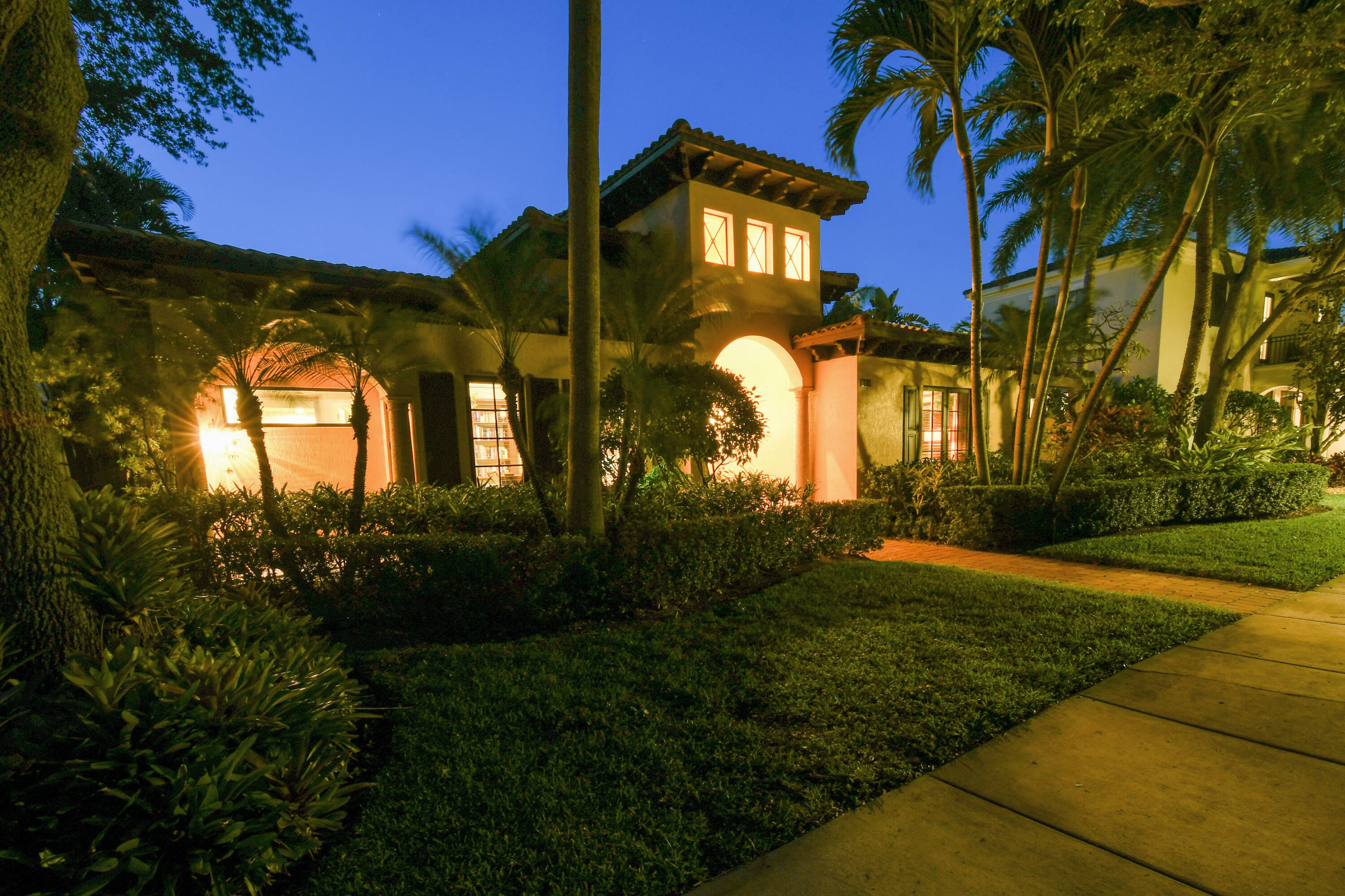 147 Segovia Way