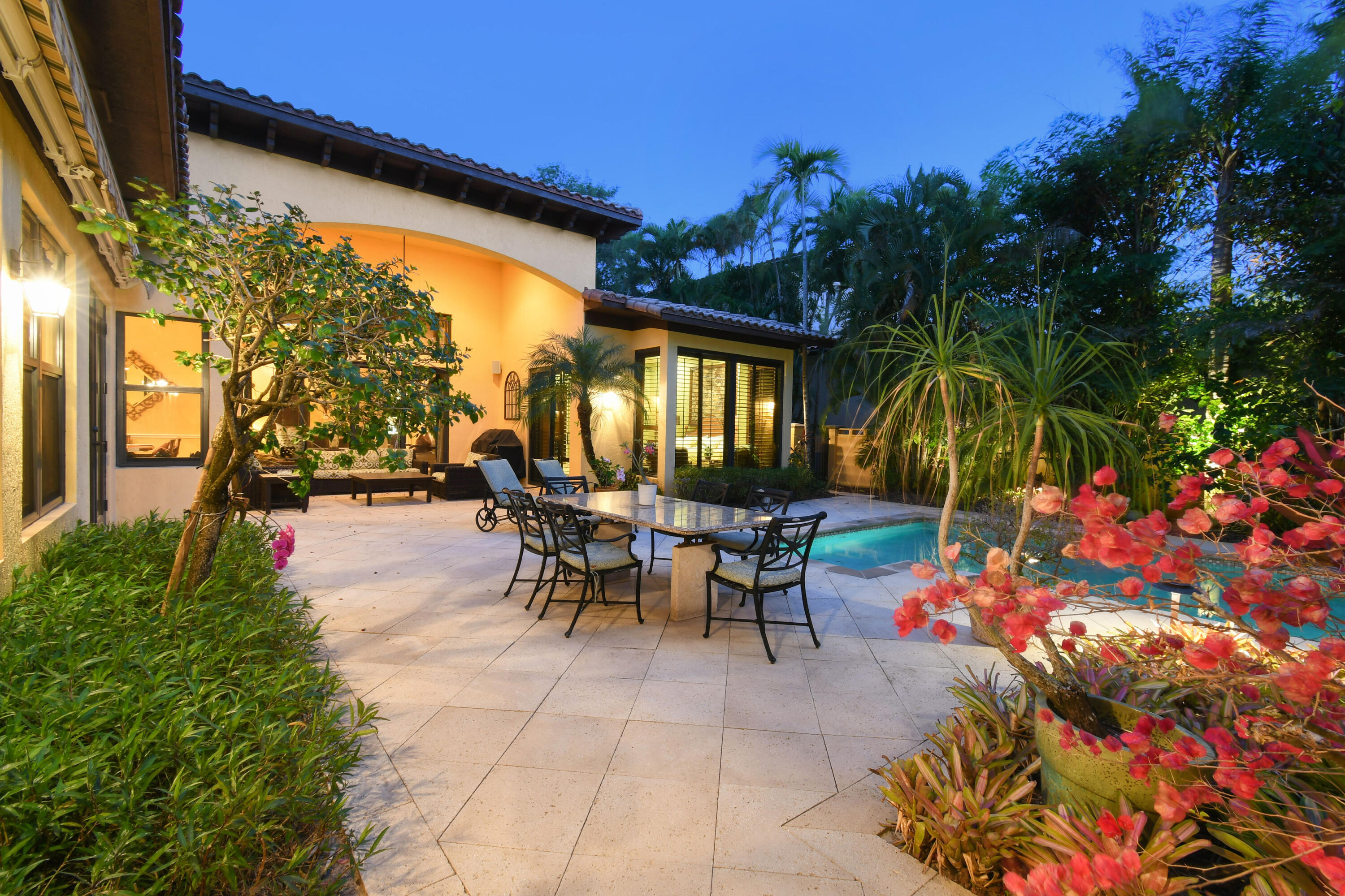 147 Segovia Way